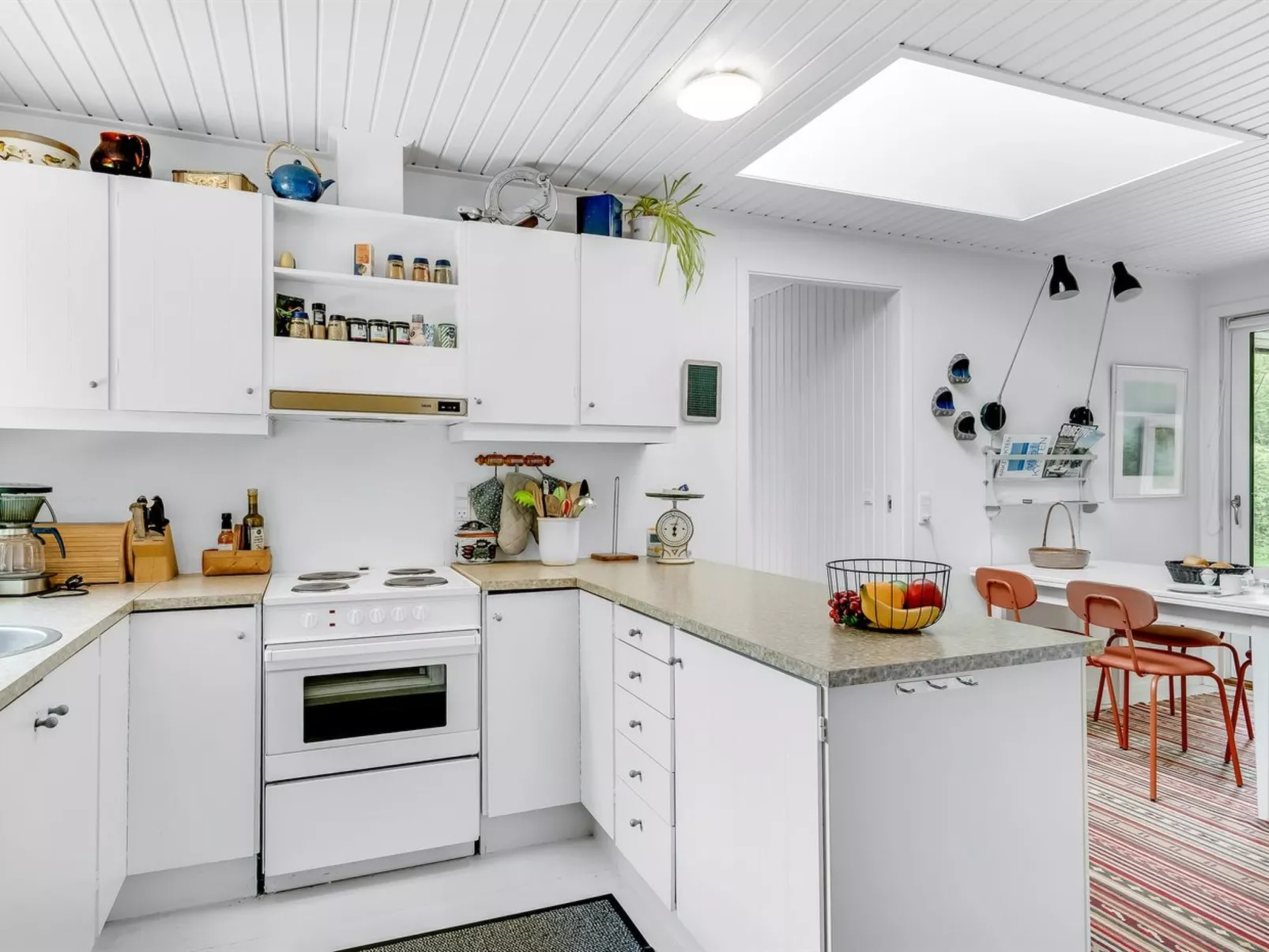 "Jarno" - 1km from the sea-Binnen