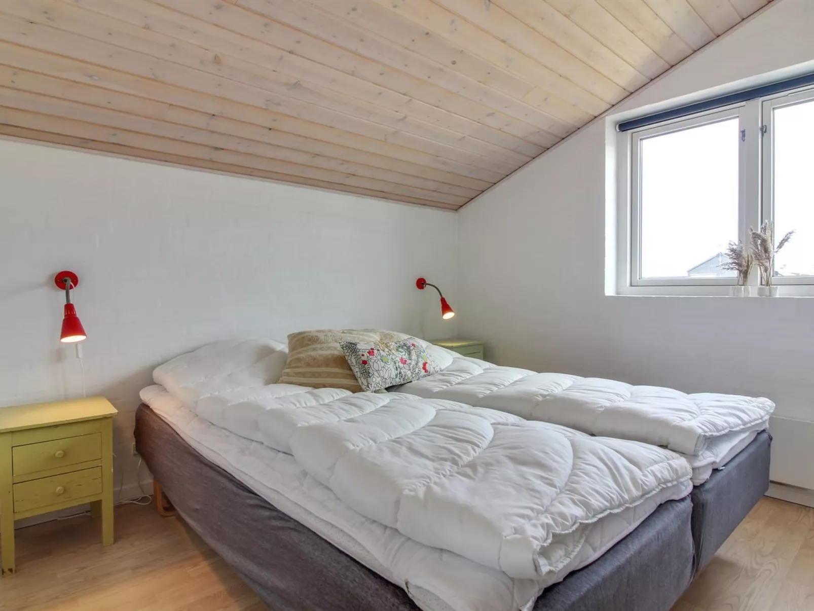 "Mayke" - 900m from the sea-Binnen