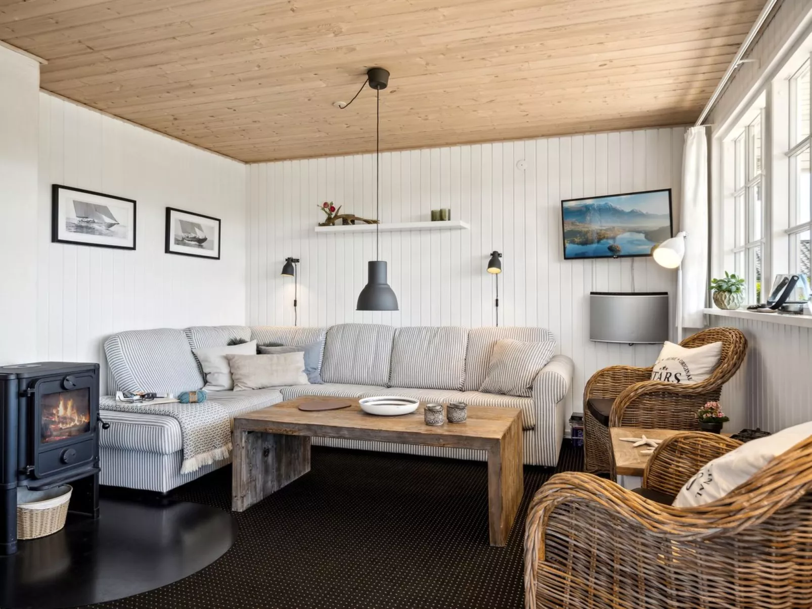 "Ekatarina" - 125m from the sea-Binnen