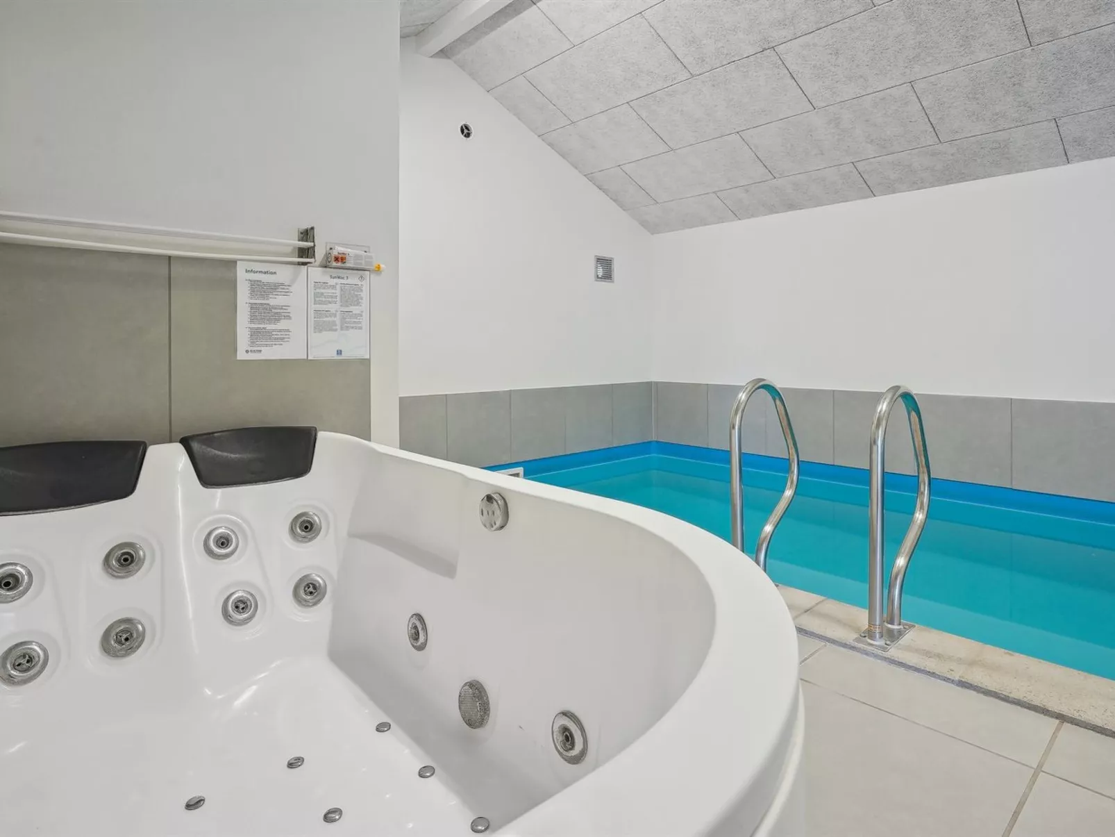 "Tenaya" - 200m from the sea-Binnen