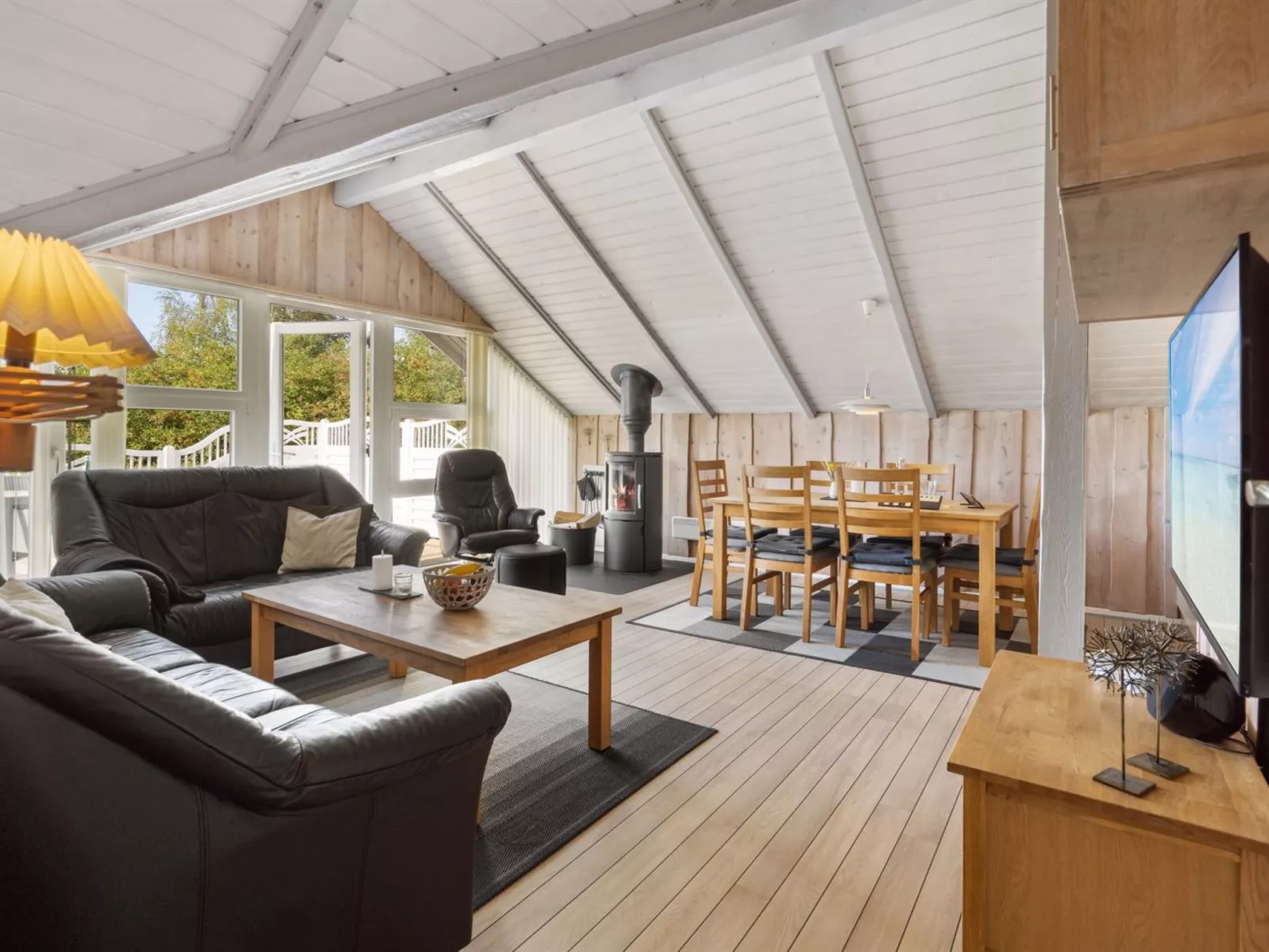 "Ines" - 25km from the sea-Binnen