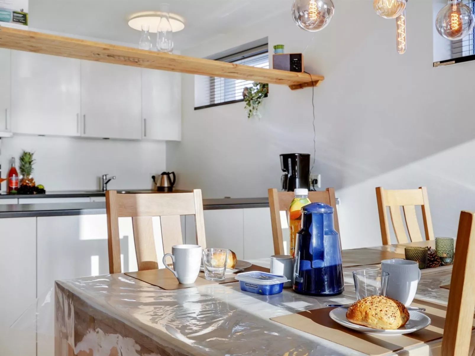 "Pirkko" - 100m from the sea-Binnen