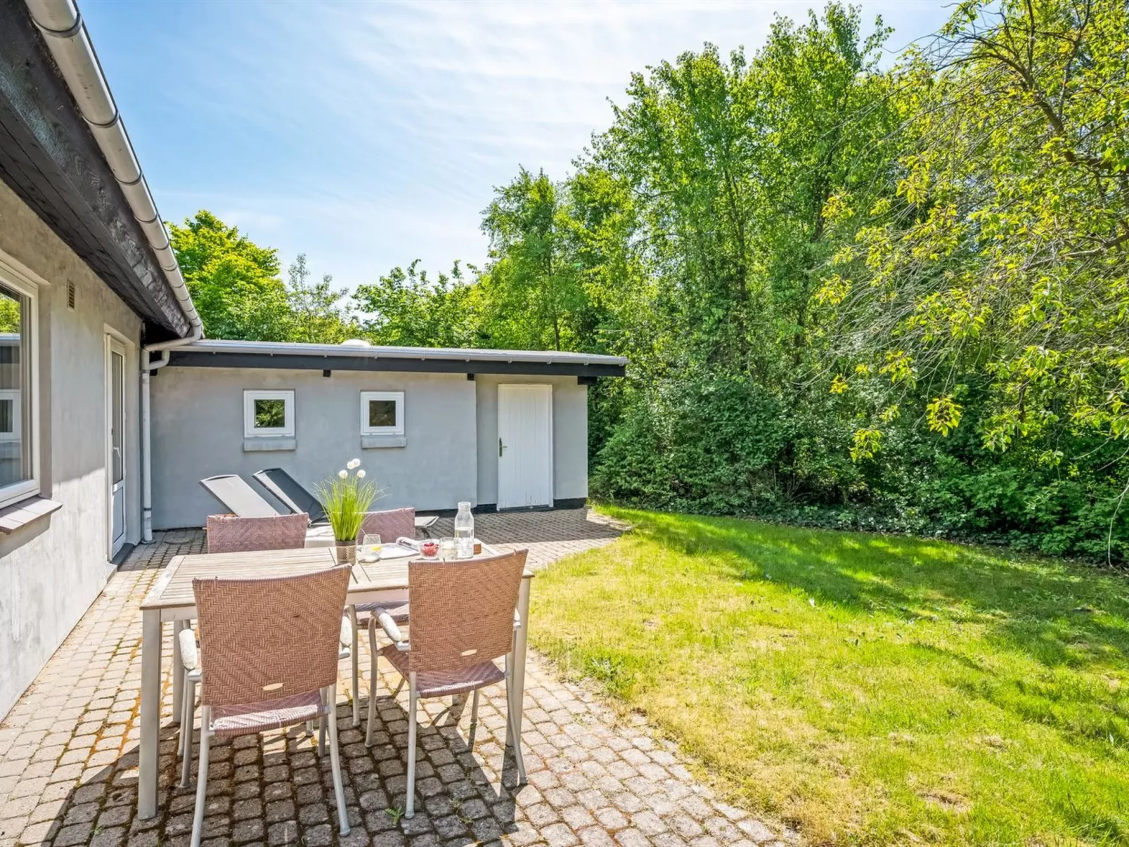 "Aarni" - 250m to the fjord-Buiten