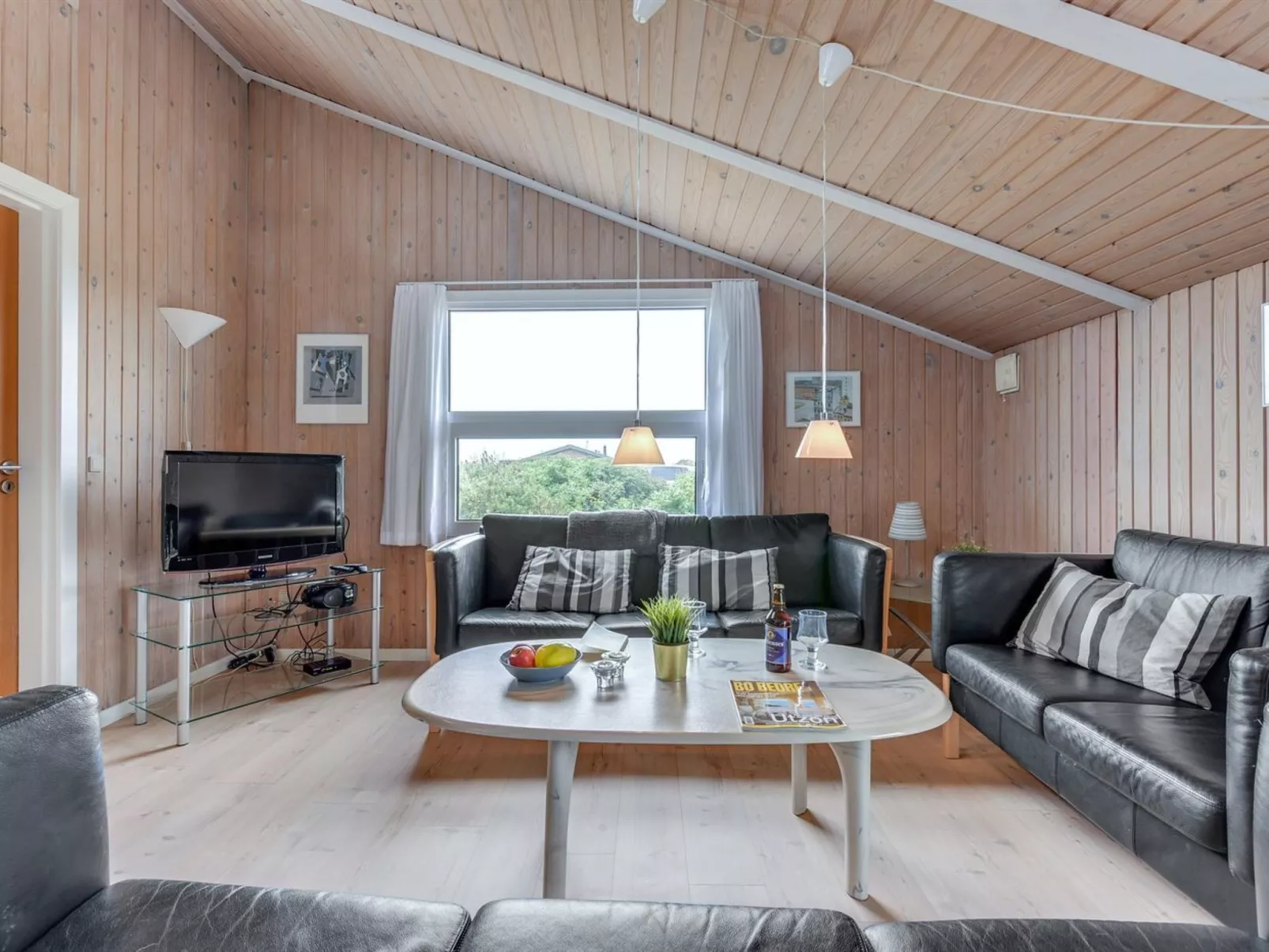 "Mogens" -  from the sea-Binnen