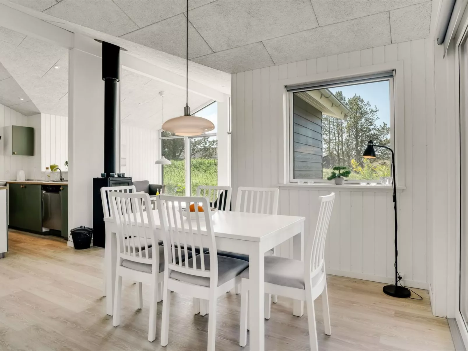 "Raakel" - 950m from the sea-Binnen