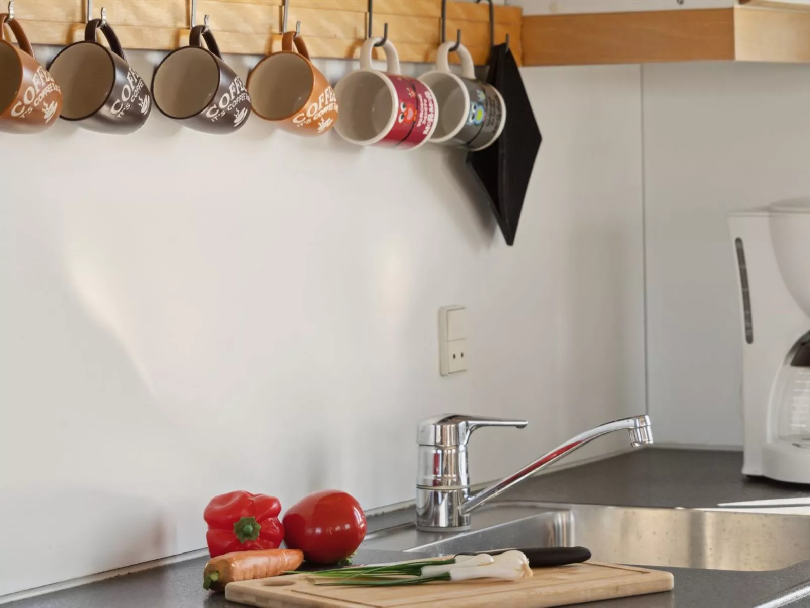 "Viveka" - 500m from the sea-Binnen