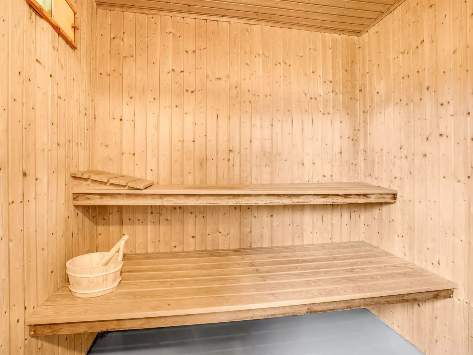 "Sverker" - 300m from the sea-Binnen