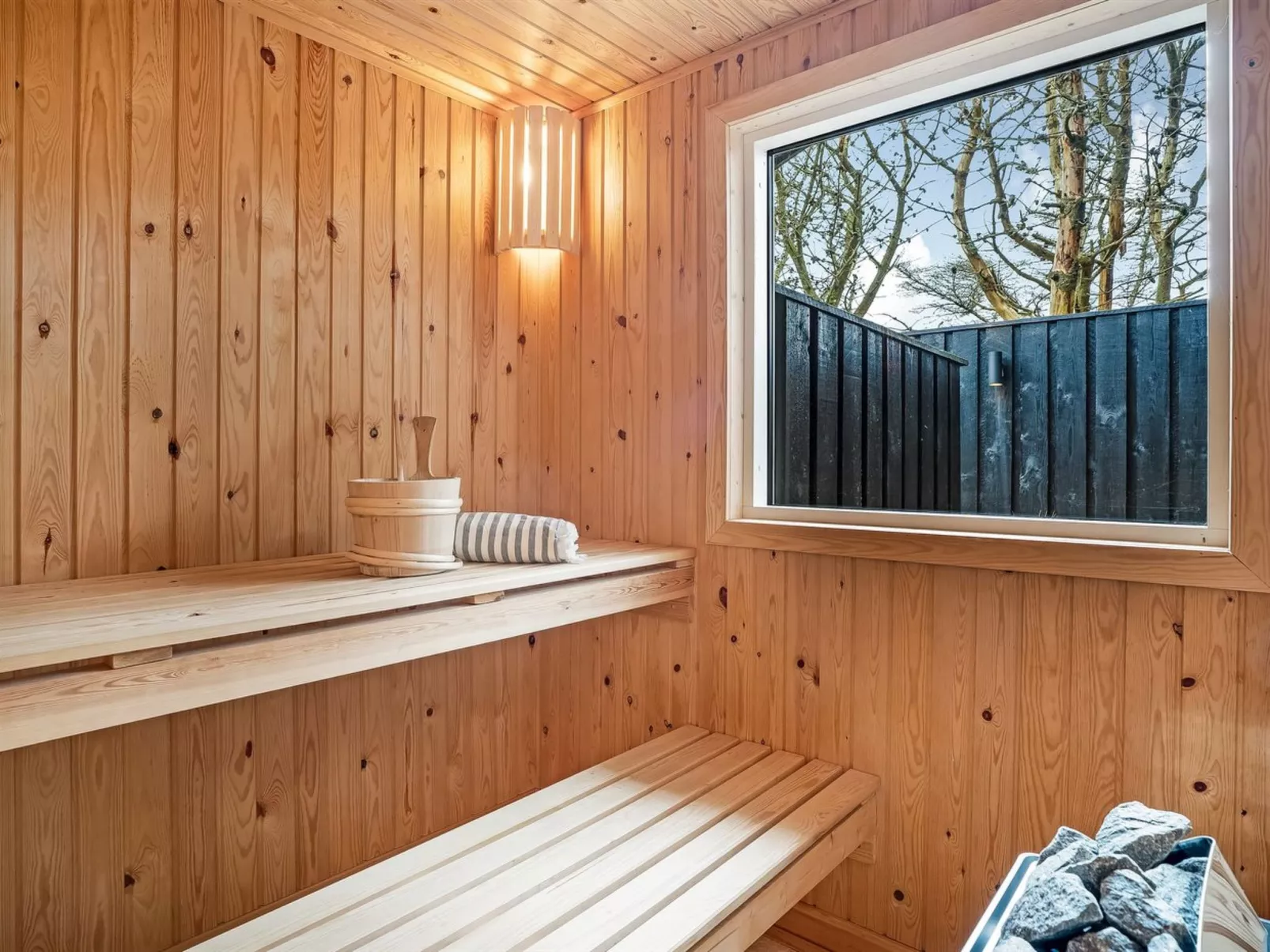 "Ayelen" - 600m from the sea-Binnen