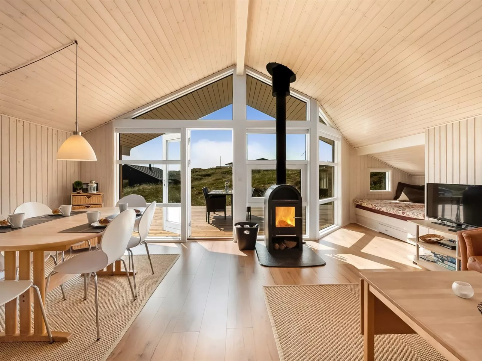 "Emelie" - 200m from the sea-Binnen