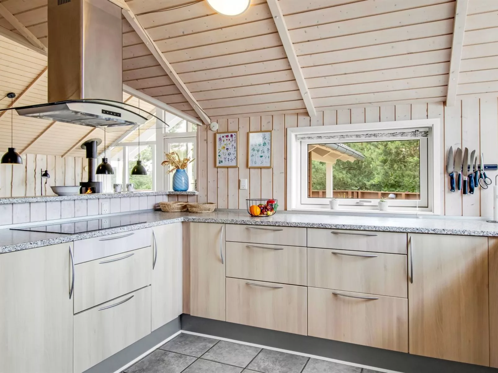 "Svenny" - 800m from the sea-Binnen