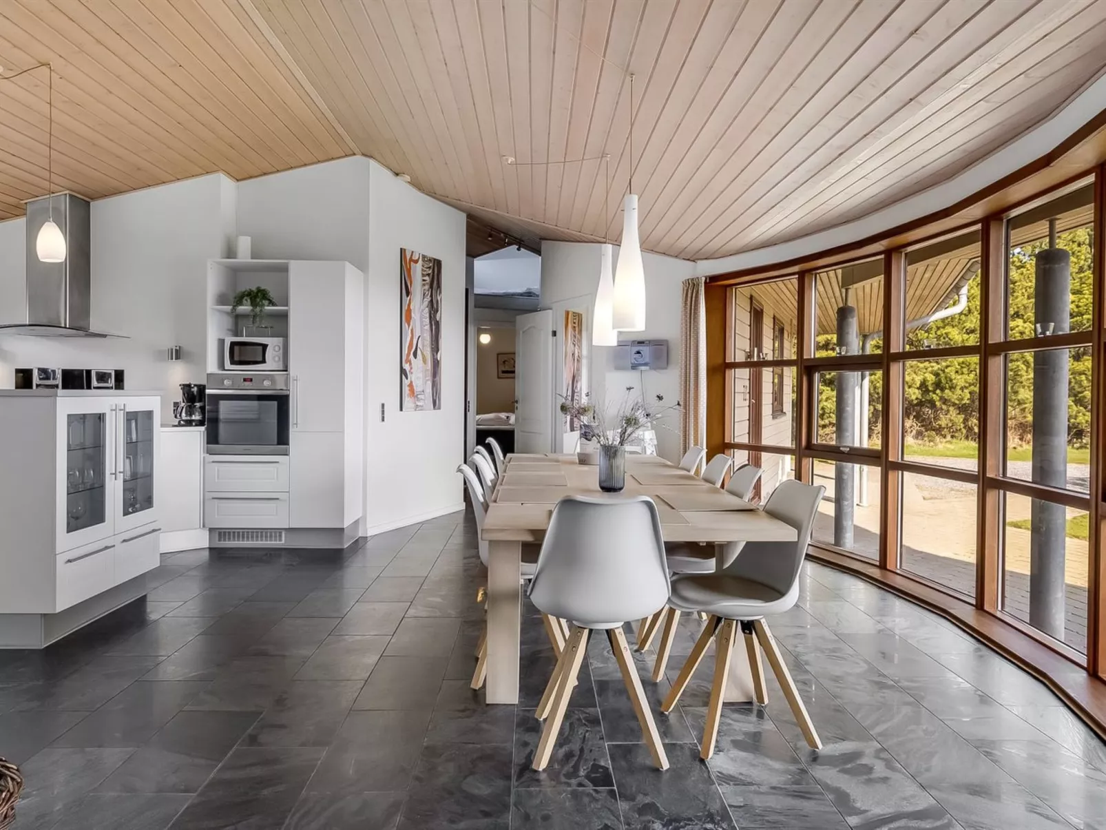 "Amundi" - 3.8km from the sea-Binnen