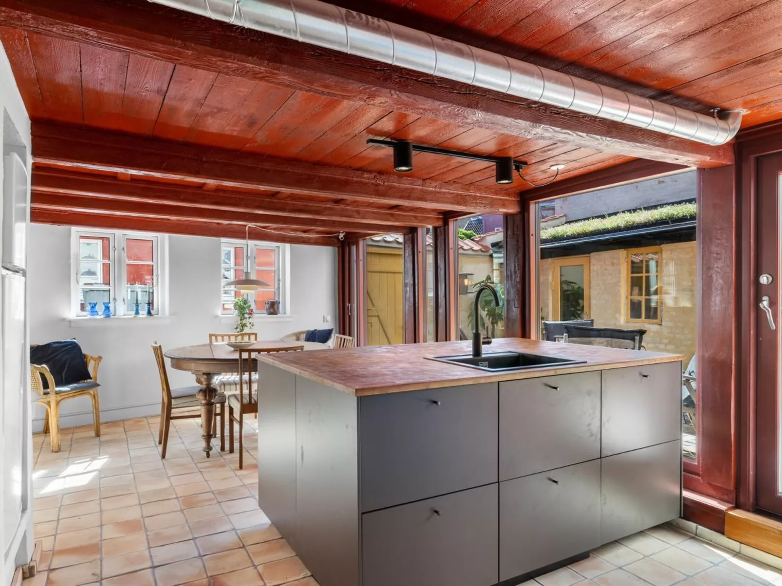 "Gaby" - 250m from the sea-Binnen