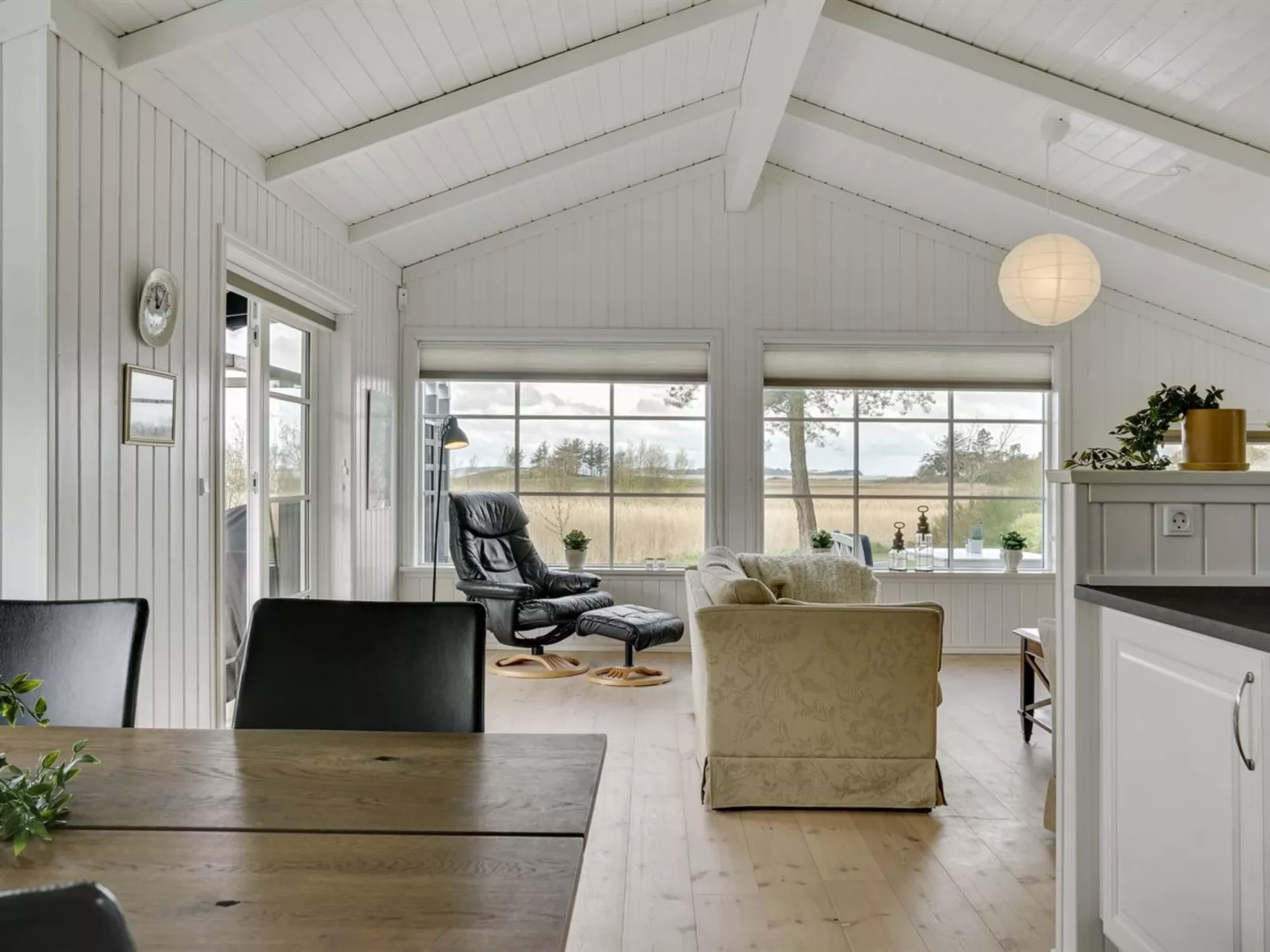 "Antti" - 350m from the sea-Binnen