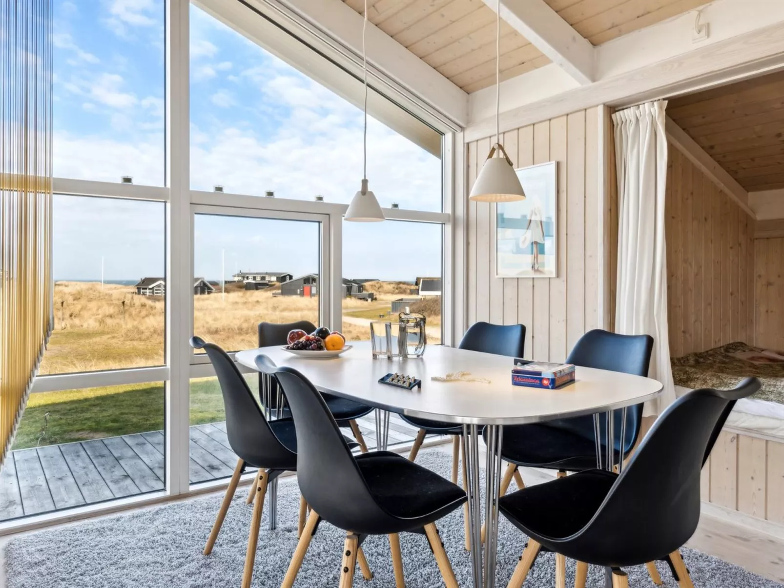 "Bjarni" - 239m from the sea-Binnen