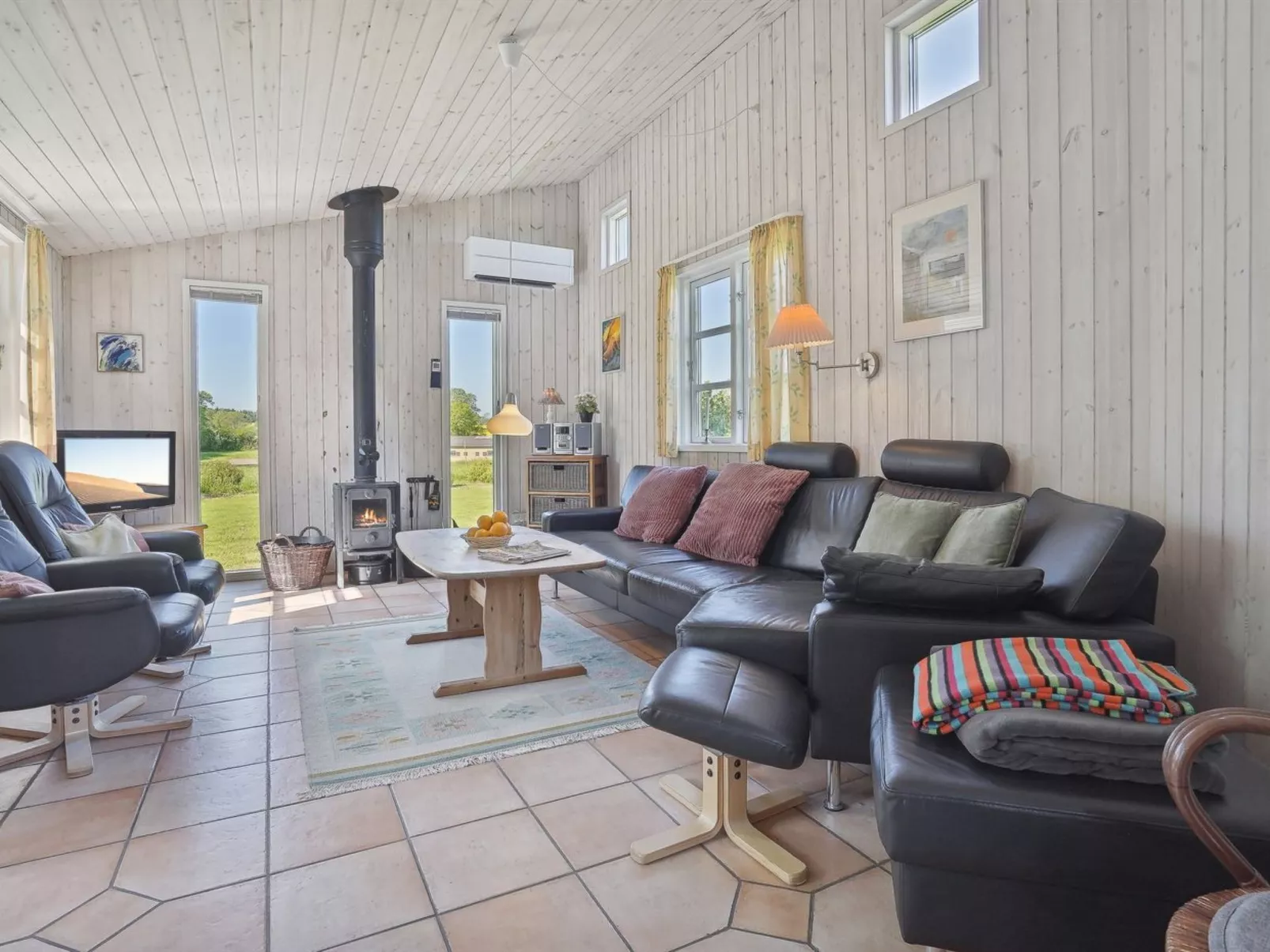 "Alma" - 400m from the sea-Binnen