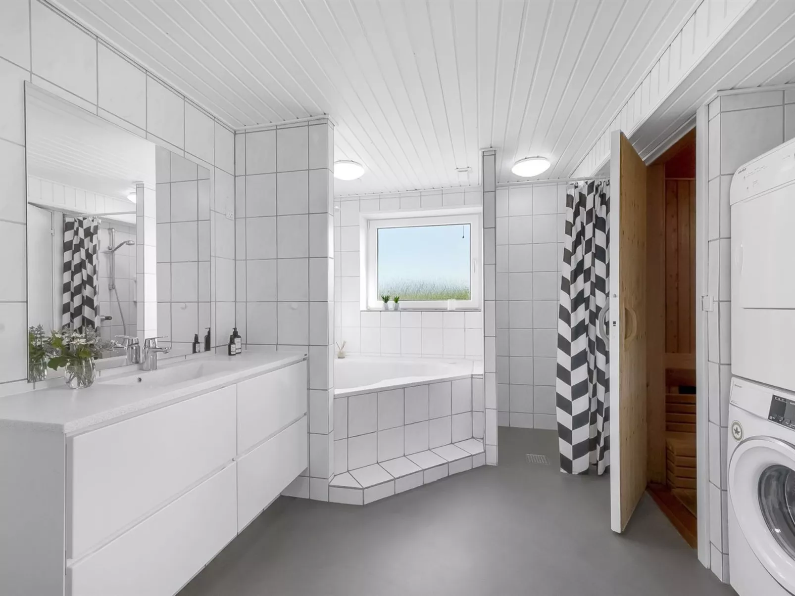 "Hillevi" - 200m from the sea-Binnen