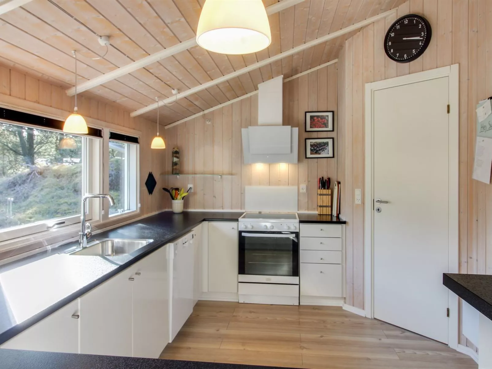 "Abiorn" - 2.5km from the sea-Binnen