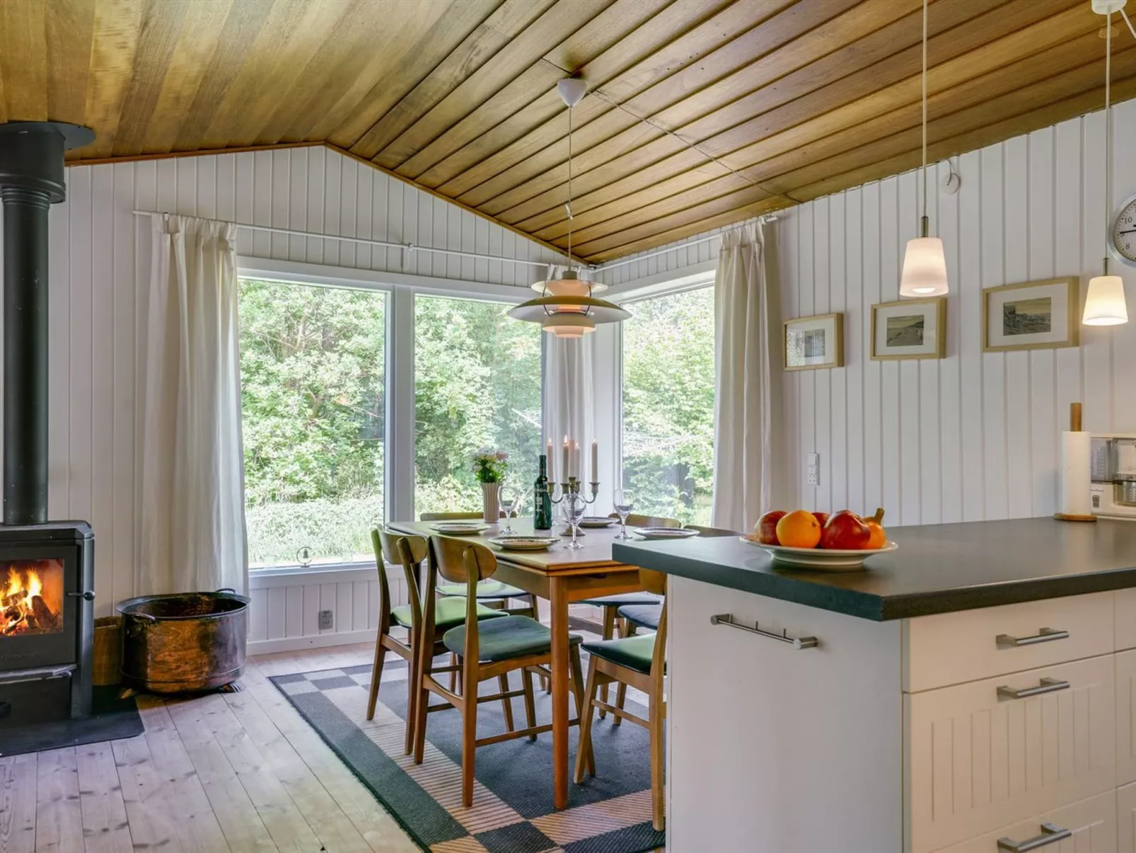 "Lucie" - 1.5km from the sea-Binnen