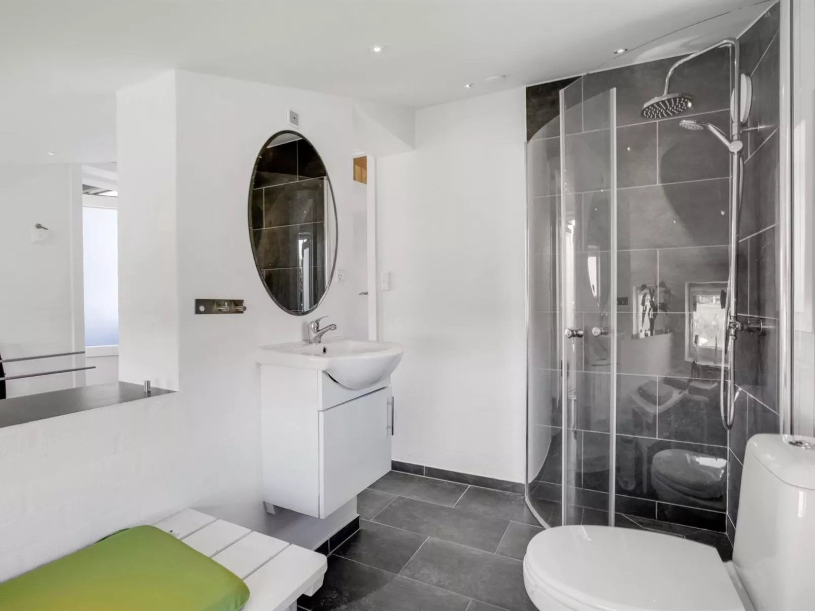 "Erna" - 400m from the sea-Binnen