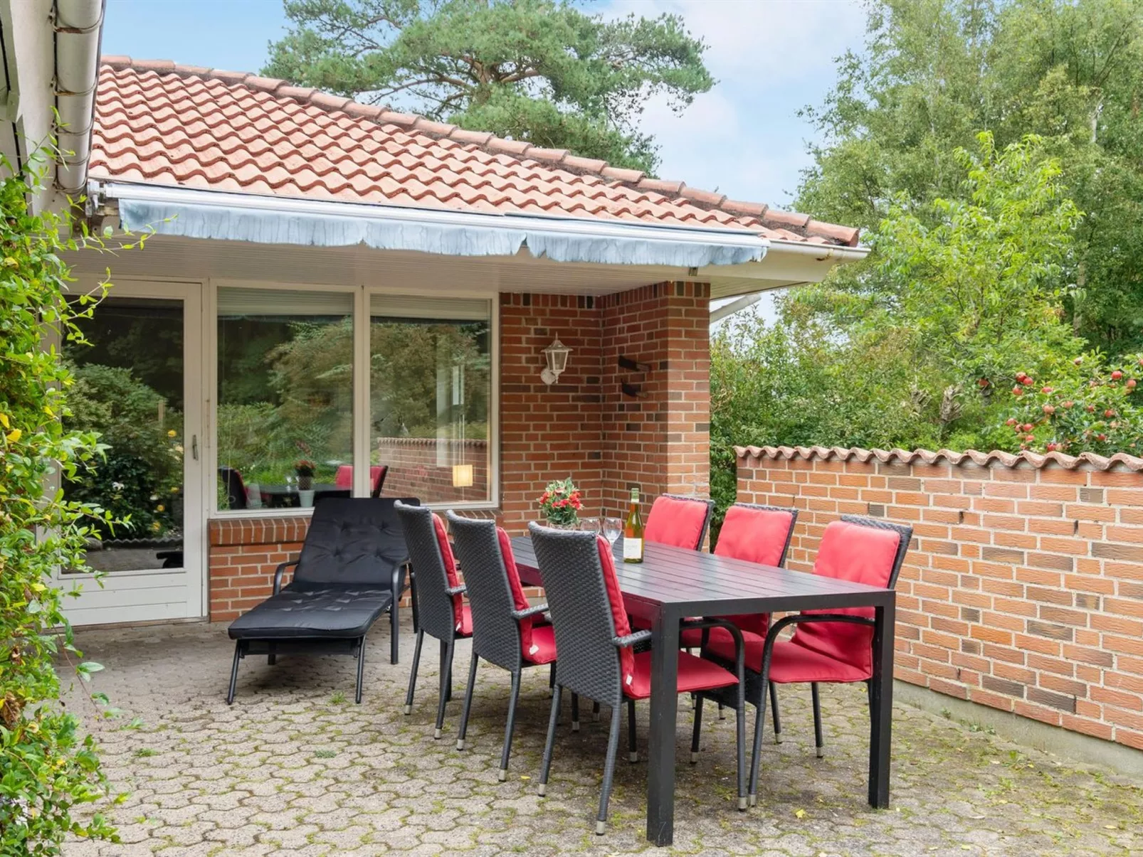 "Maksimilian" - 1.5km from the sea-Buiten