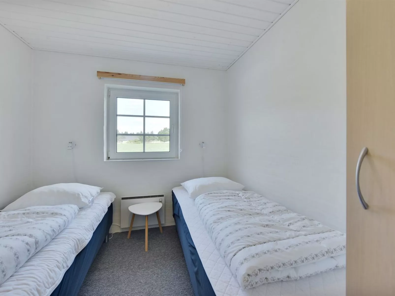 "Jorkin" - 1.8km from the sea-Binnen