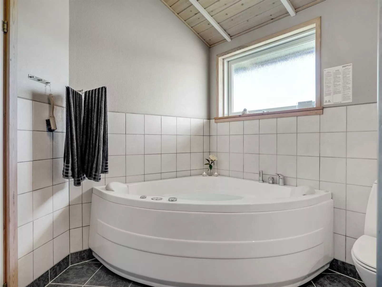 "Horsten" - 350m from the sea-Binnen