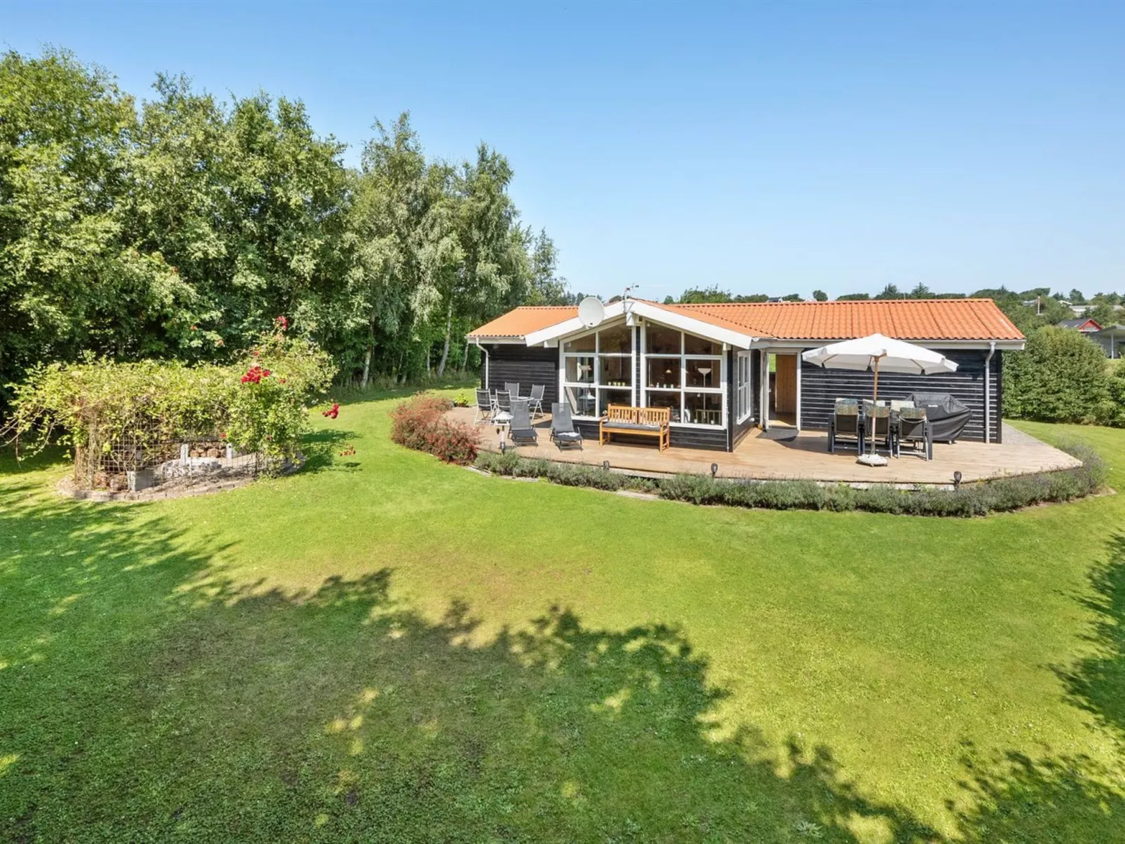 "Kai" - 500m to the fjord-Buiten