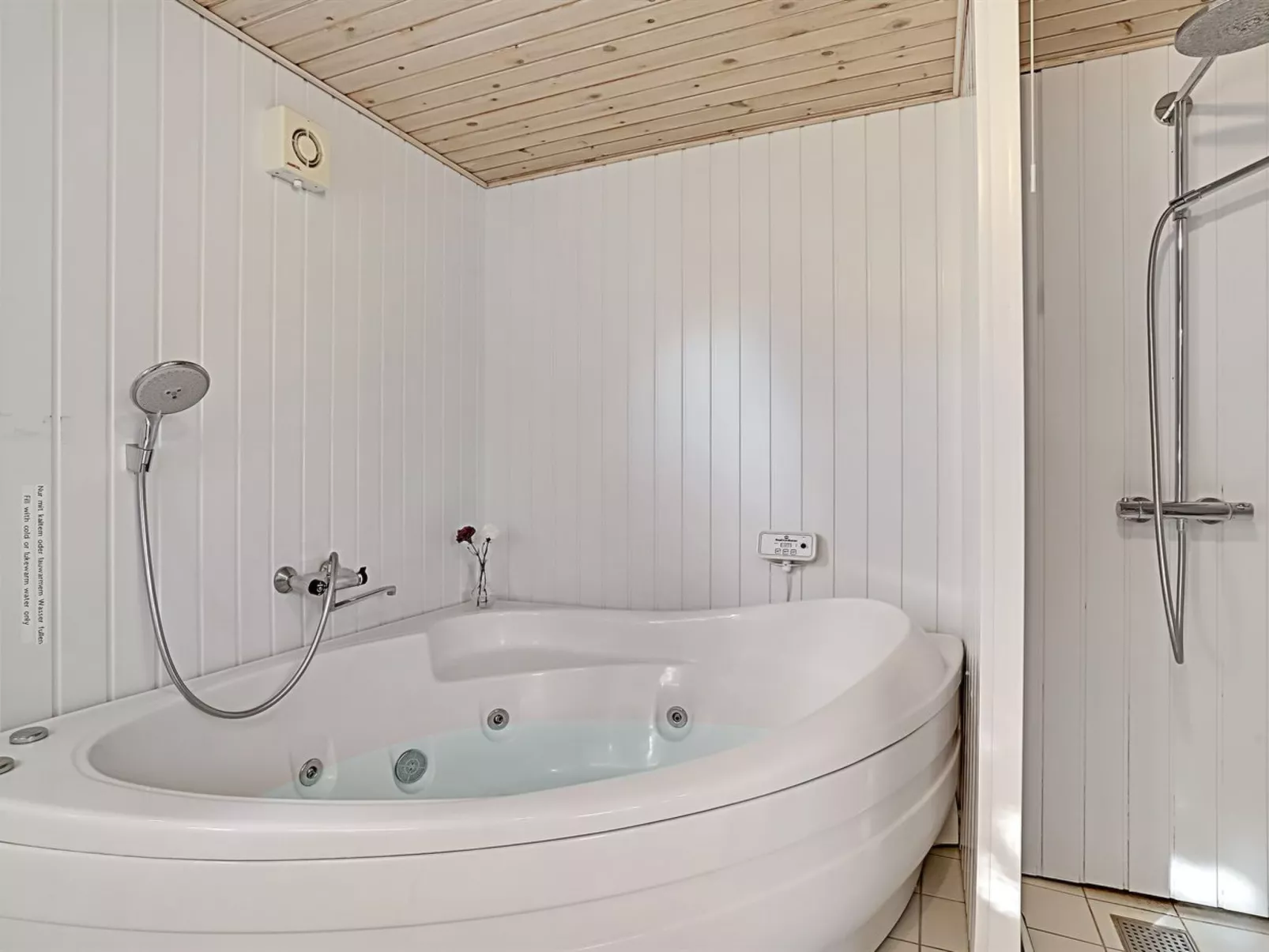 "Druscilla" - 650m from the sea-Binnen