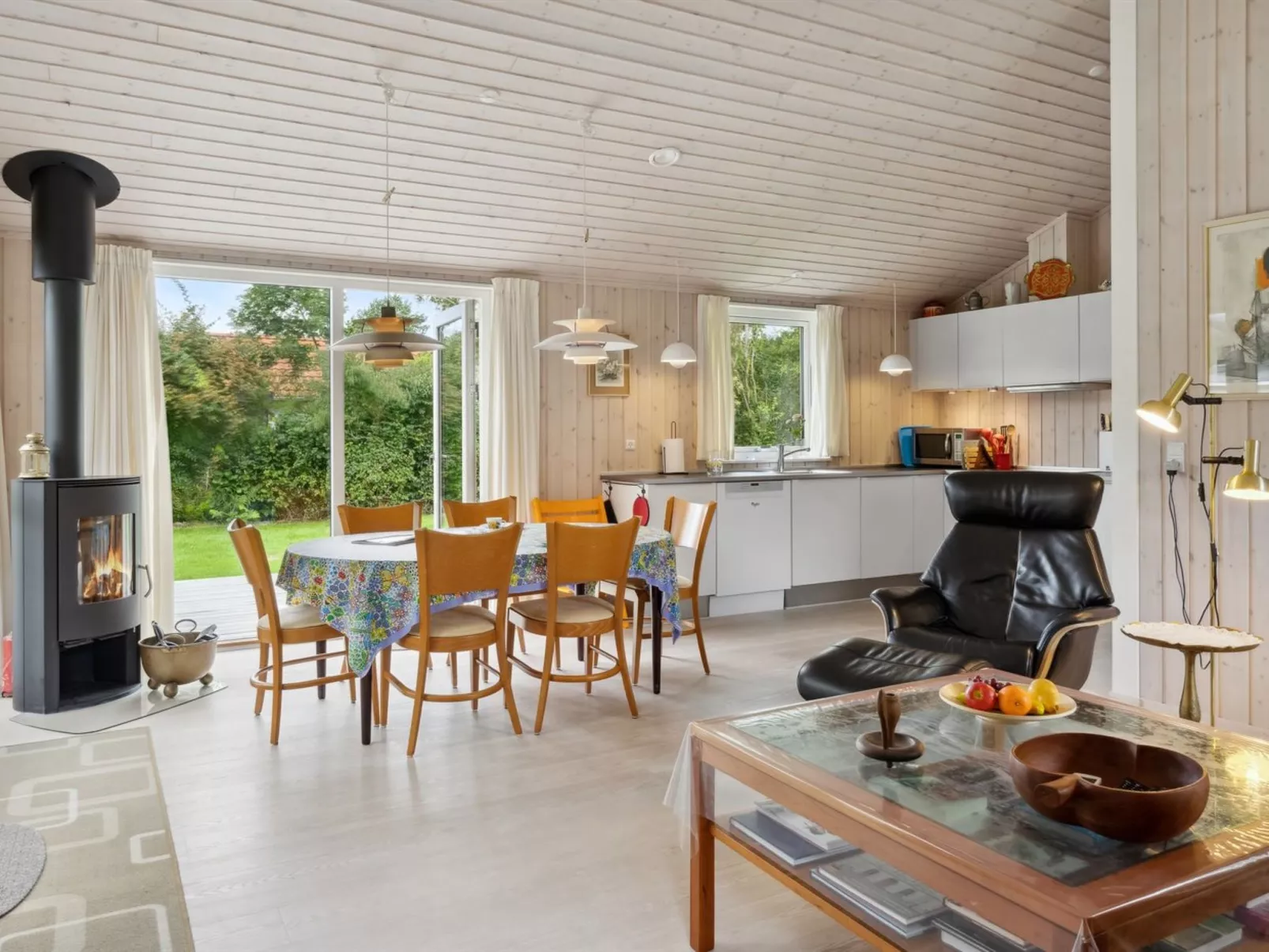 "Rikus" - 300m from the sea-Binnen