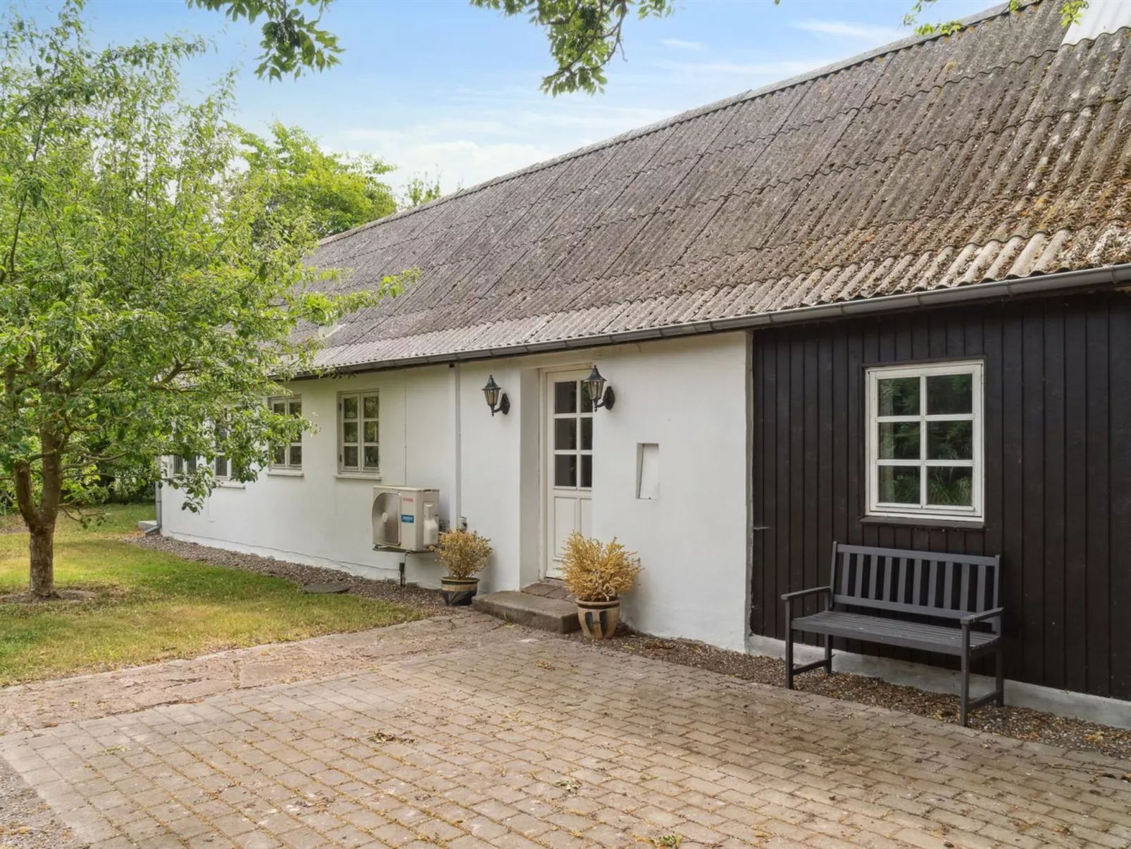 "Finja" - 6km from the sea-Buiten