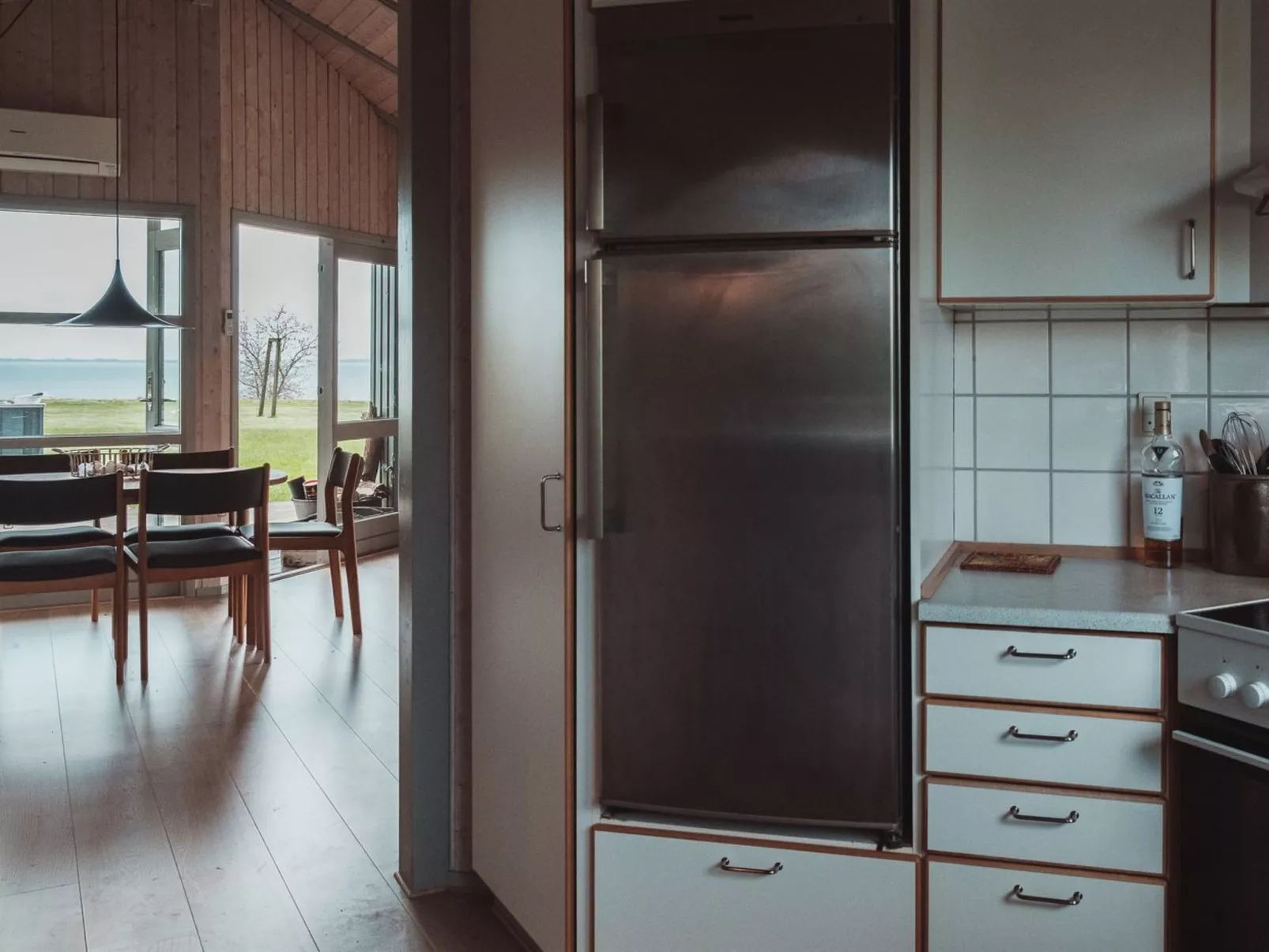 "Neno" - 100m from the sea-Binnen