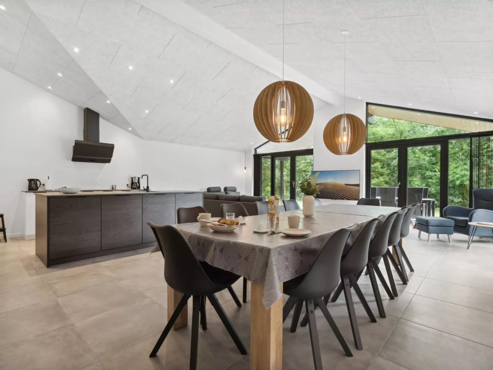 "Robert" - 30km from the sea-Binnen