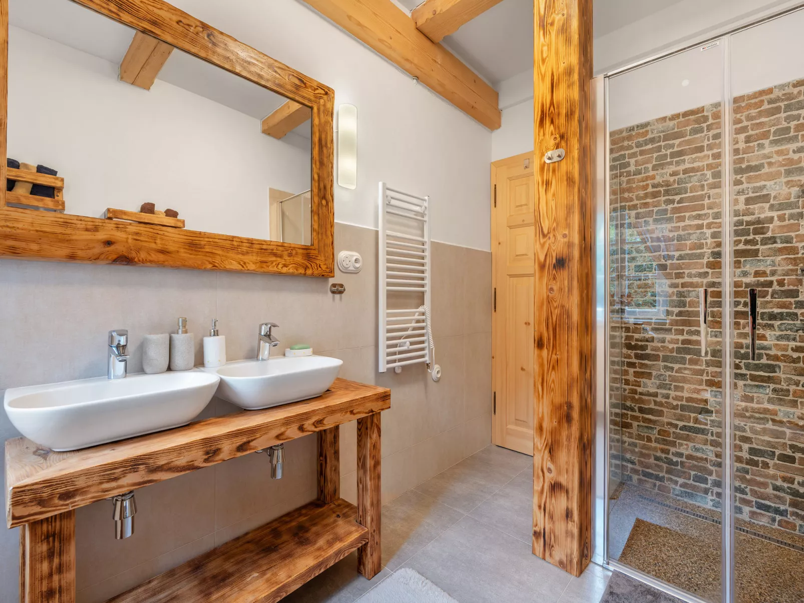 Roubenka Maleč-Binnen