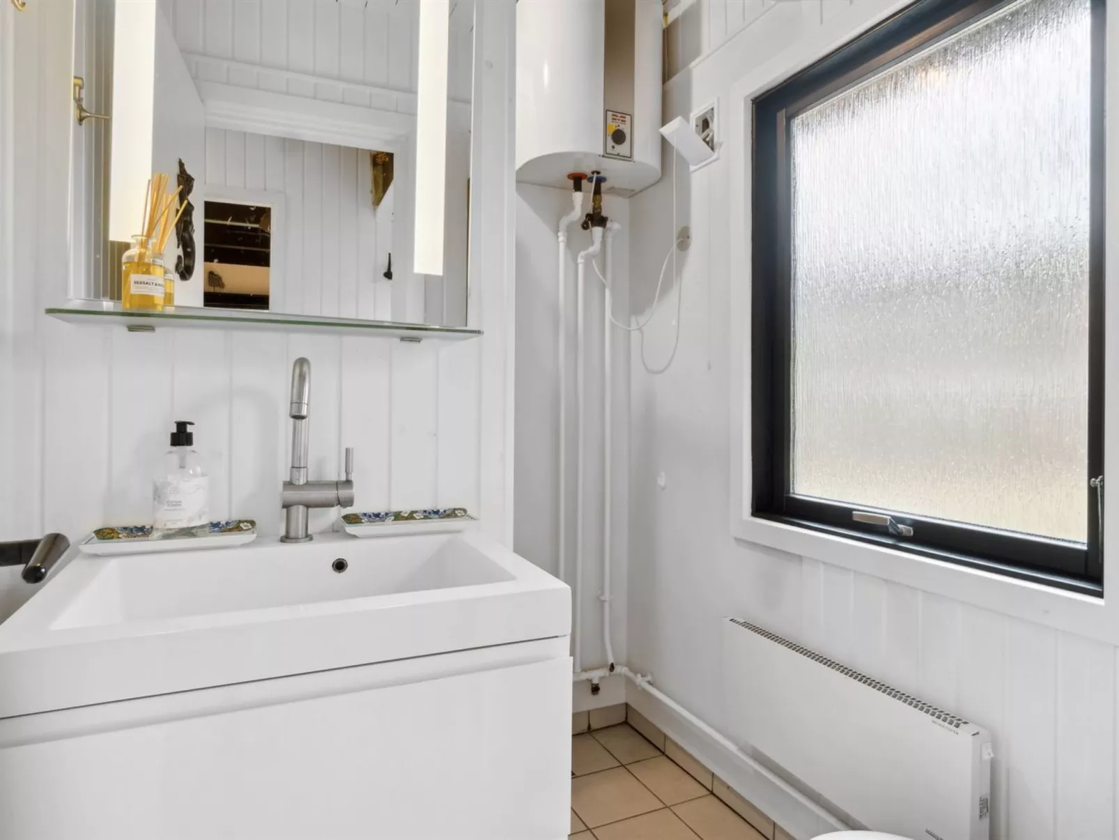 "Anthonette" - 900m from the sea-Binnen