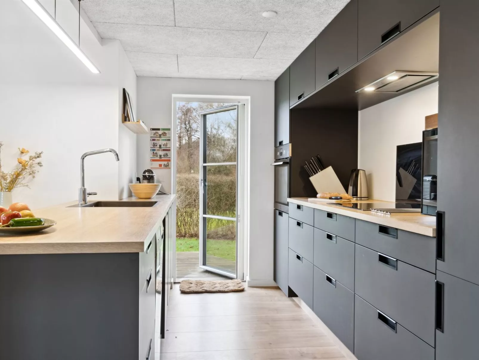 "Branko" - 200m from the sea-Binnen