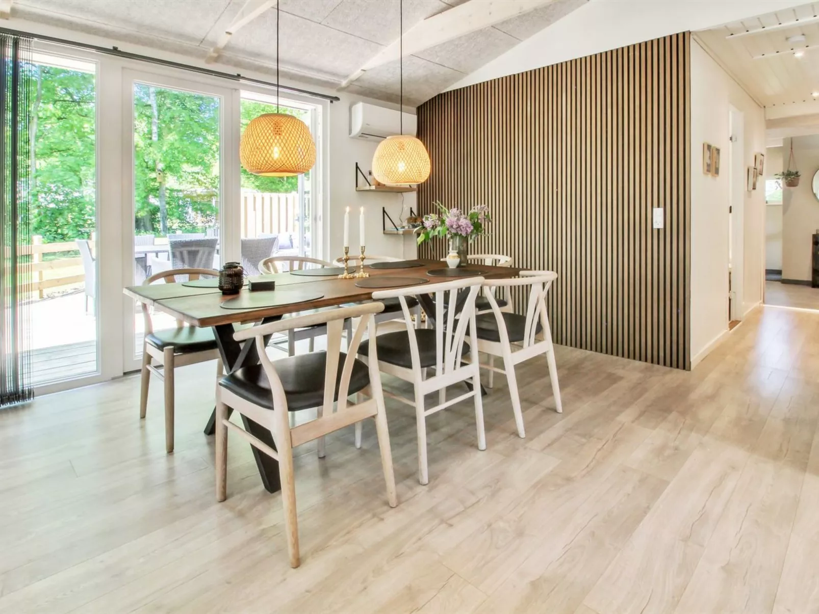 "Gretl" - 31km from the sea-Binnen