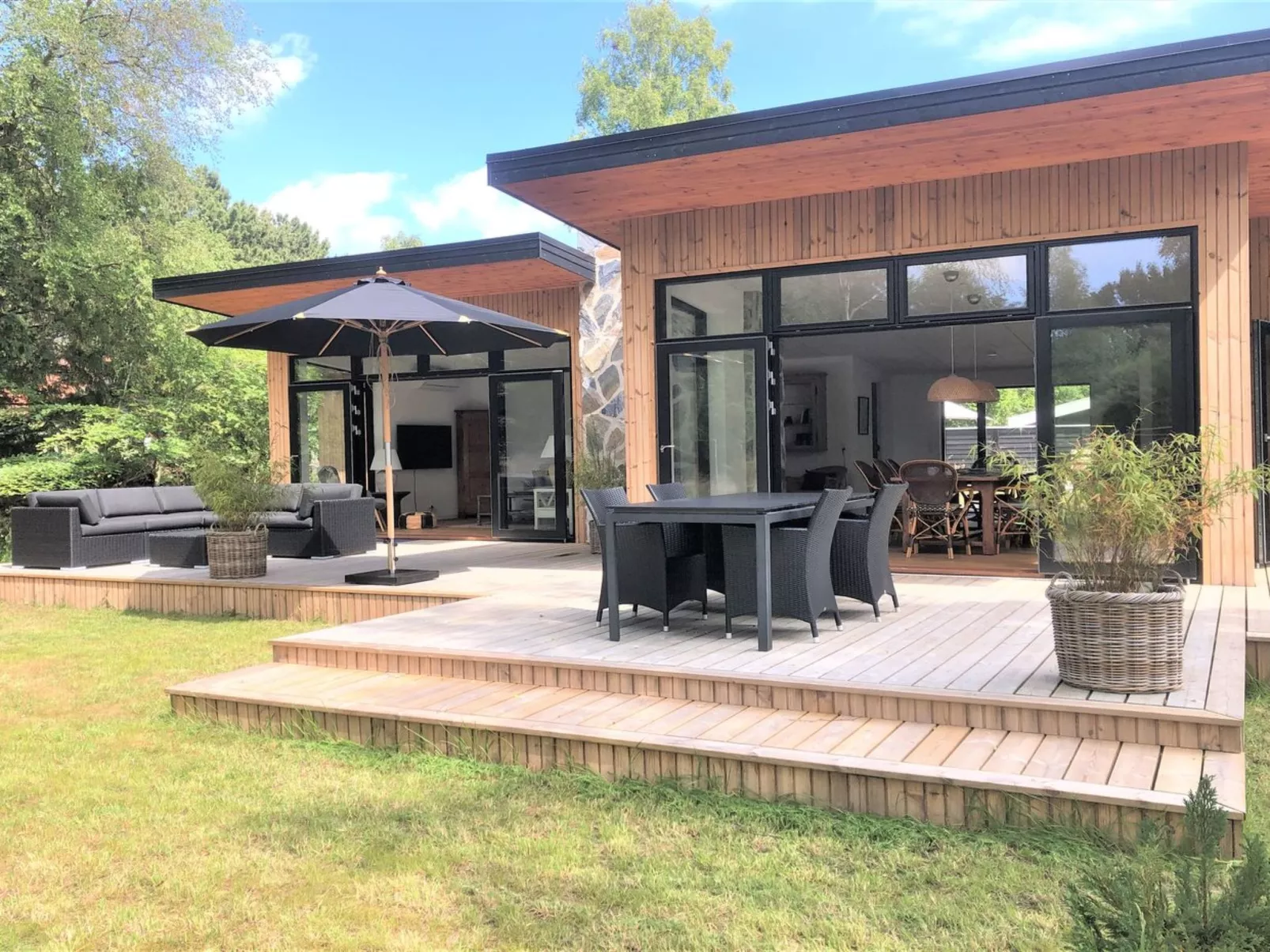 "Sune" - 175m from the sea-Buiten