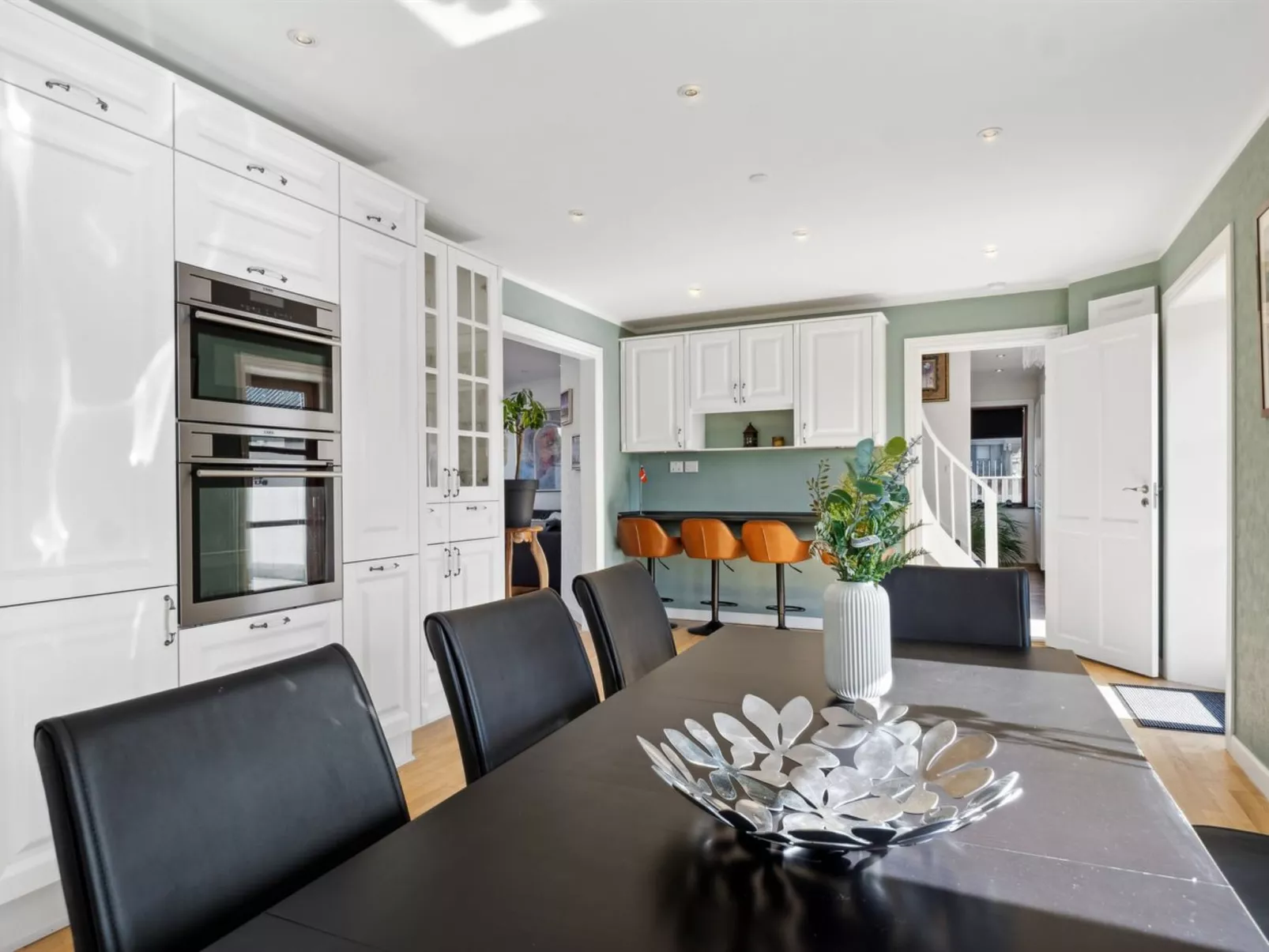 "Teodora" - 3km from the sea-Binnen