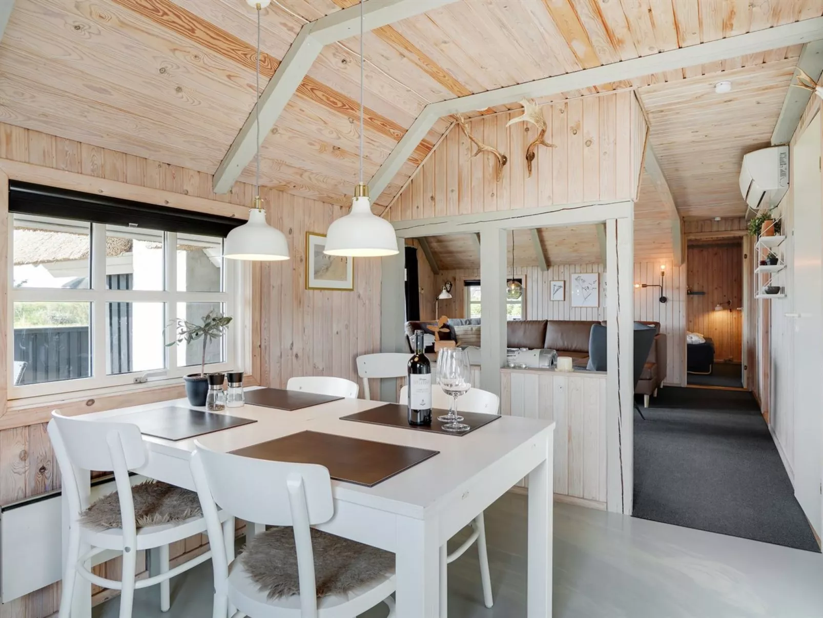 "Kajin" - 200m from the sea-Binnen