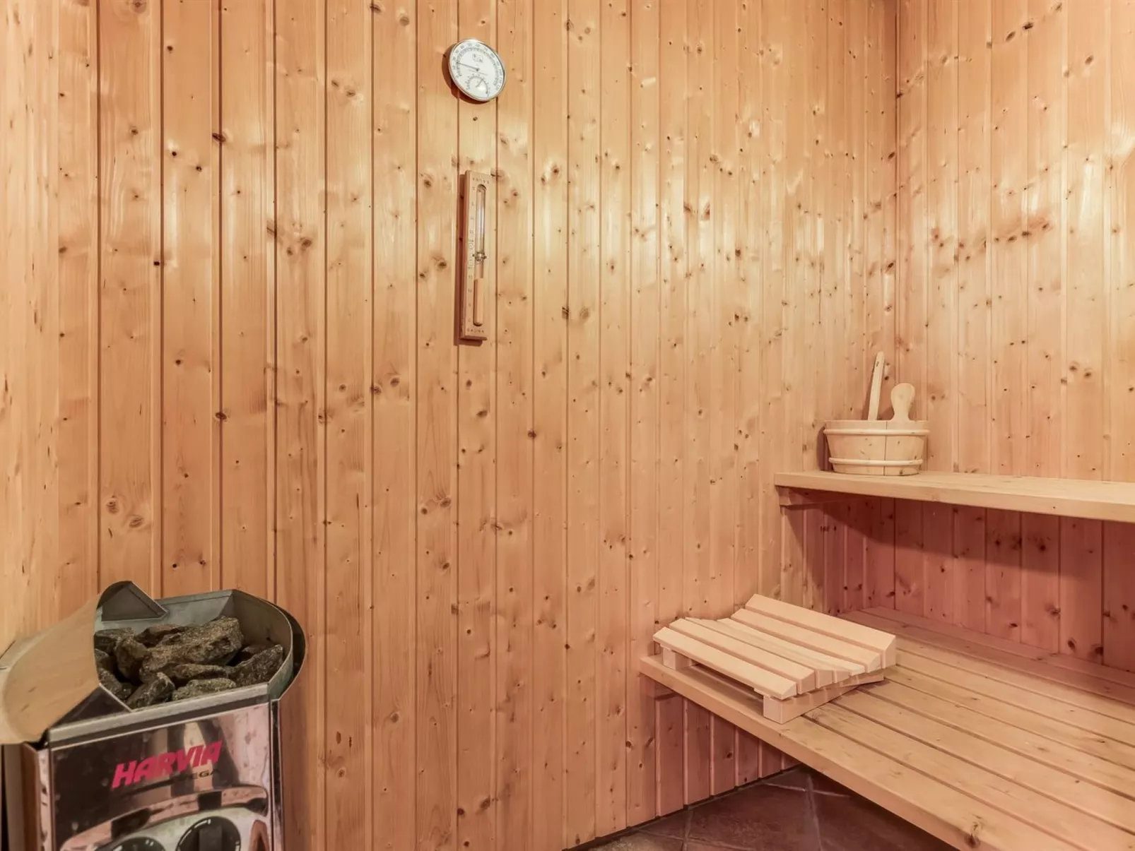 "Aster" - 150m from the sea-Binnen