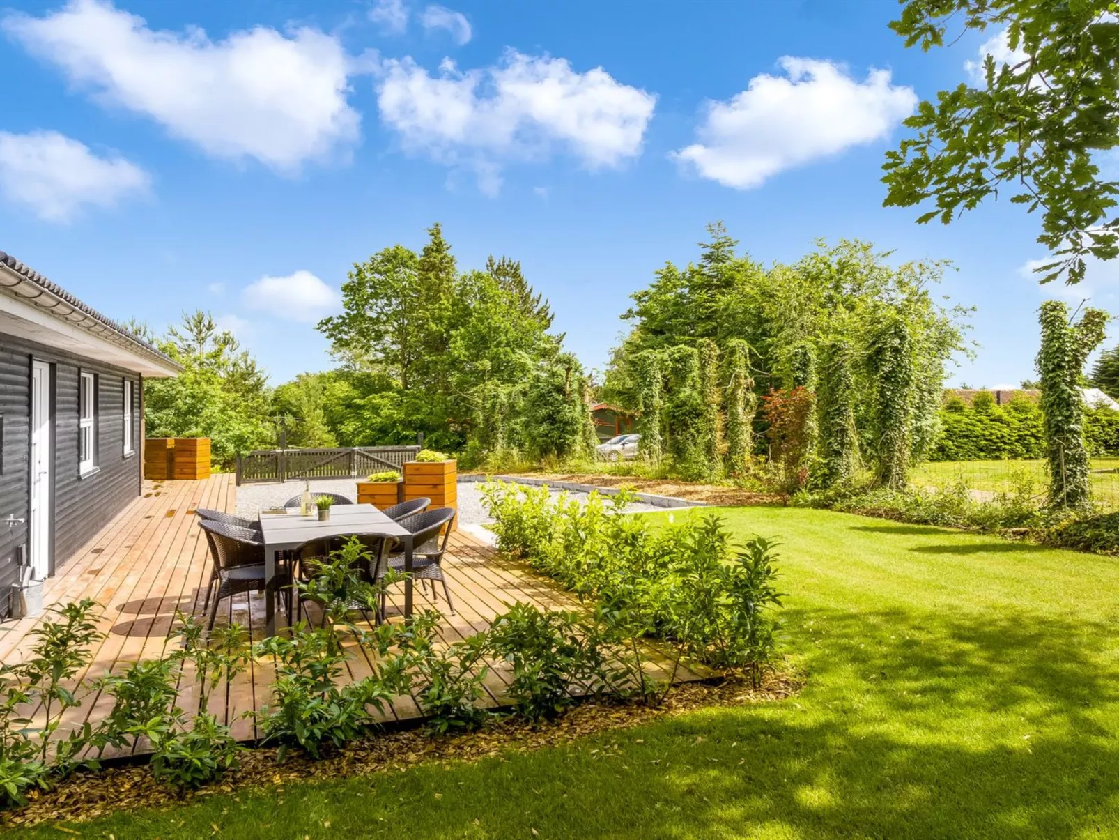 "Skip" - 300m to the fjord-Buiten