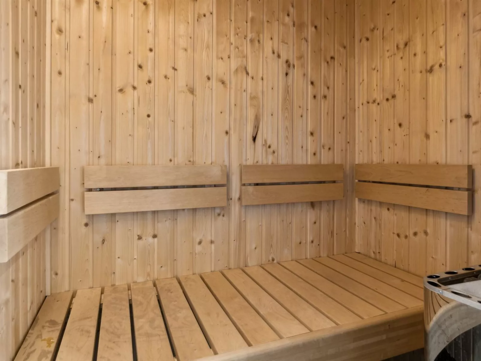 "Tuulikki" - 100m from the sea-Binnen