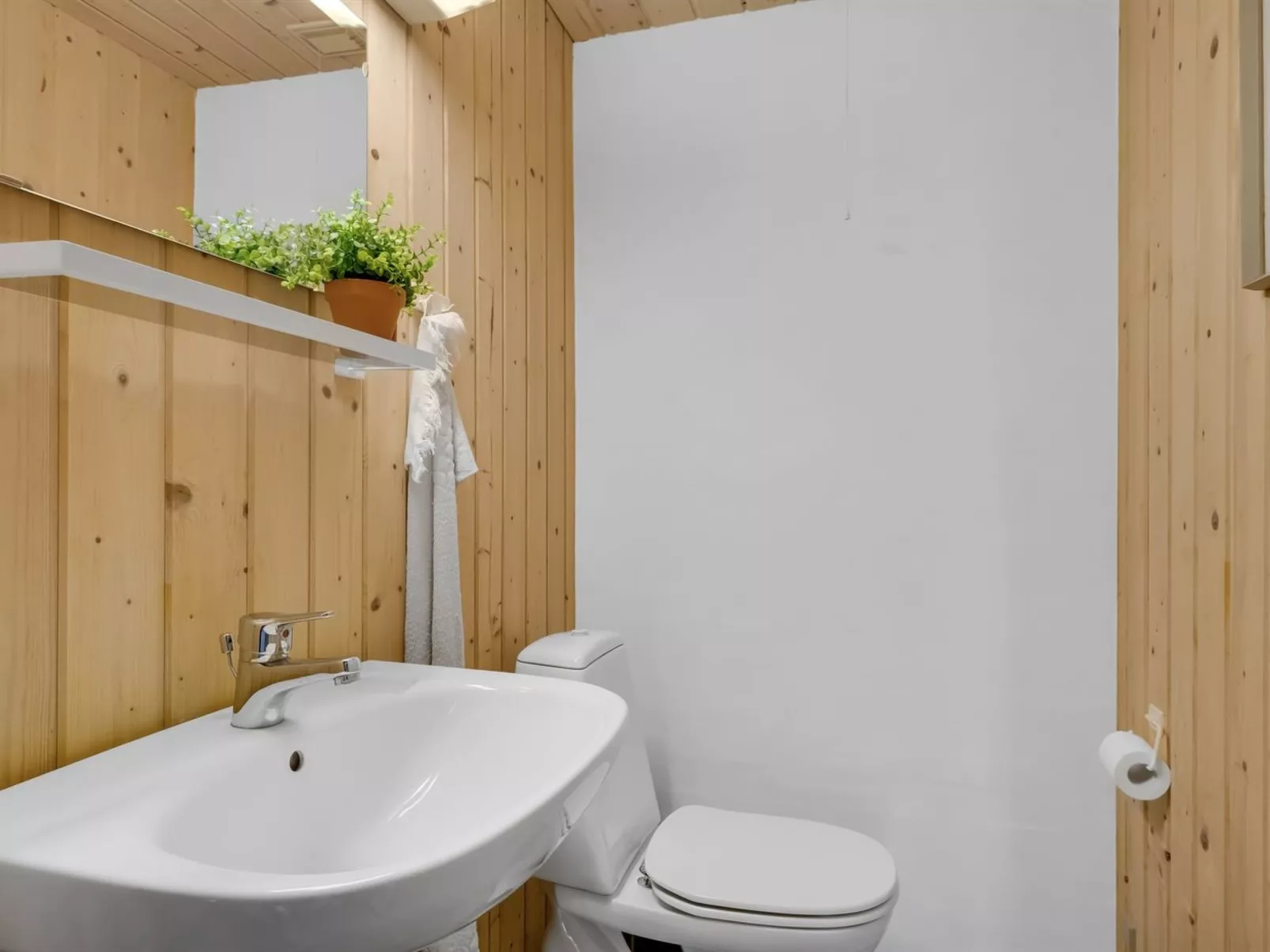 "Sella" - 200m from the sea-Binnen