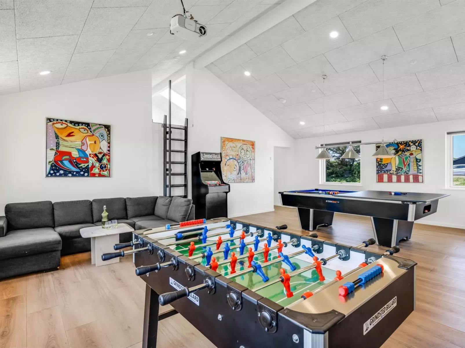 "Germund" - 770m from the sea-Binnen