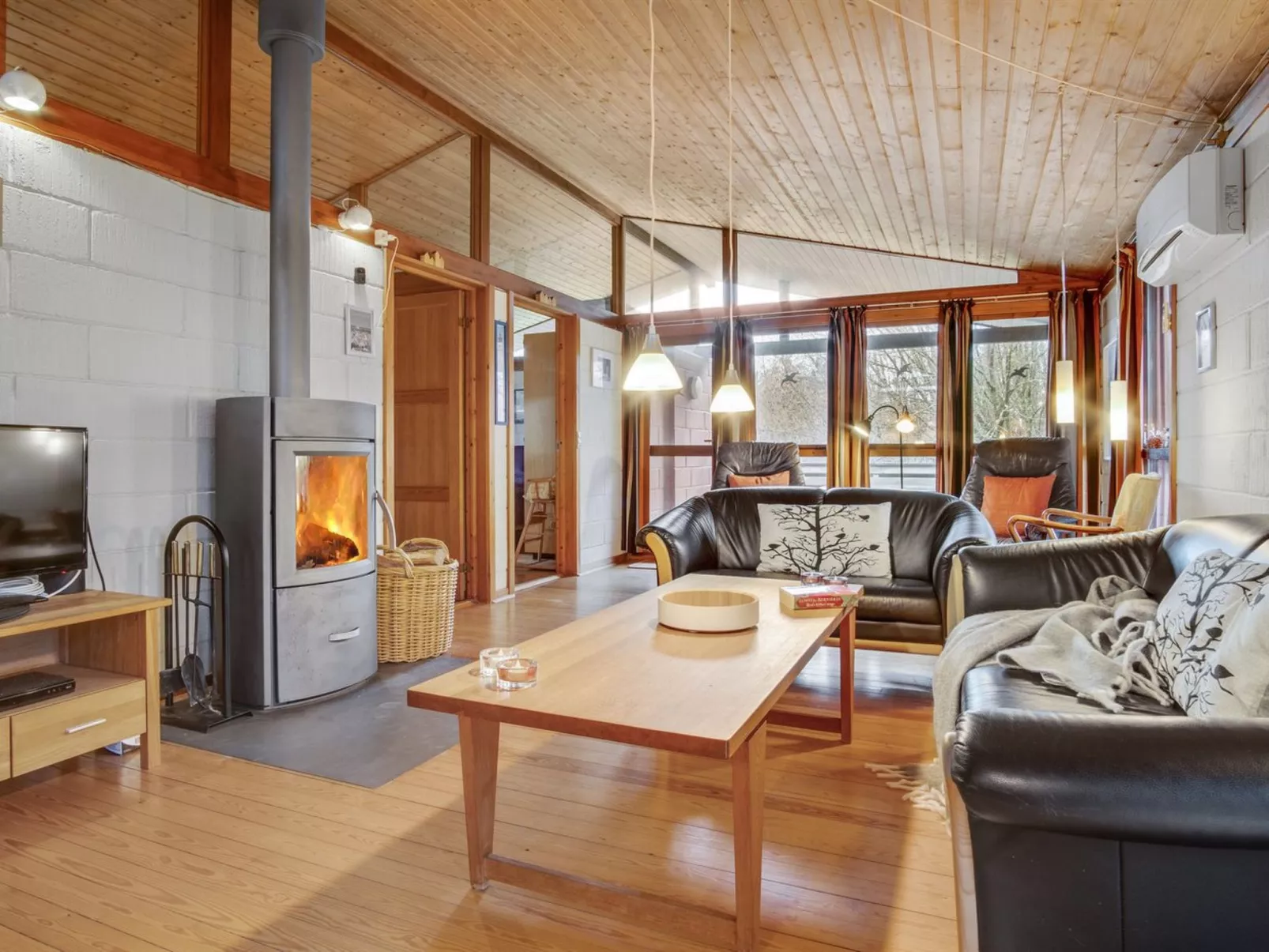 "Jesper" - 600m from the sea-Binnen