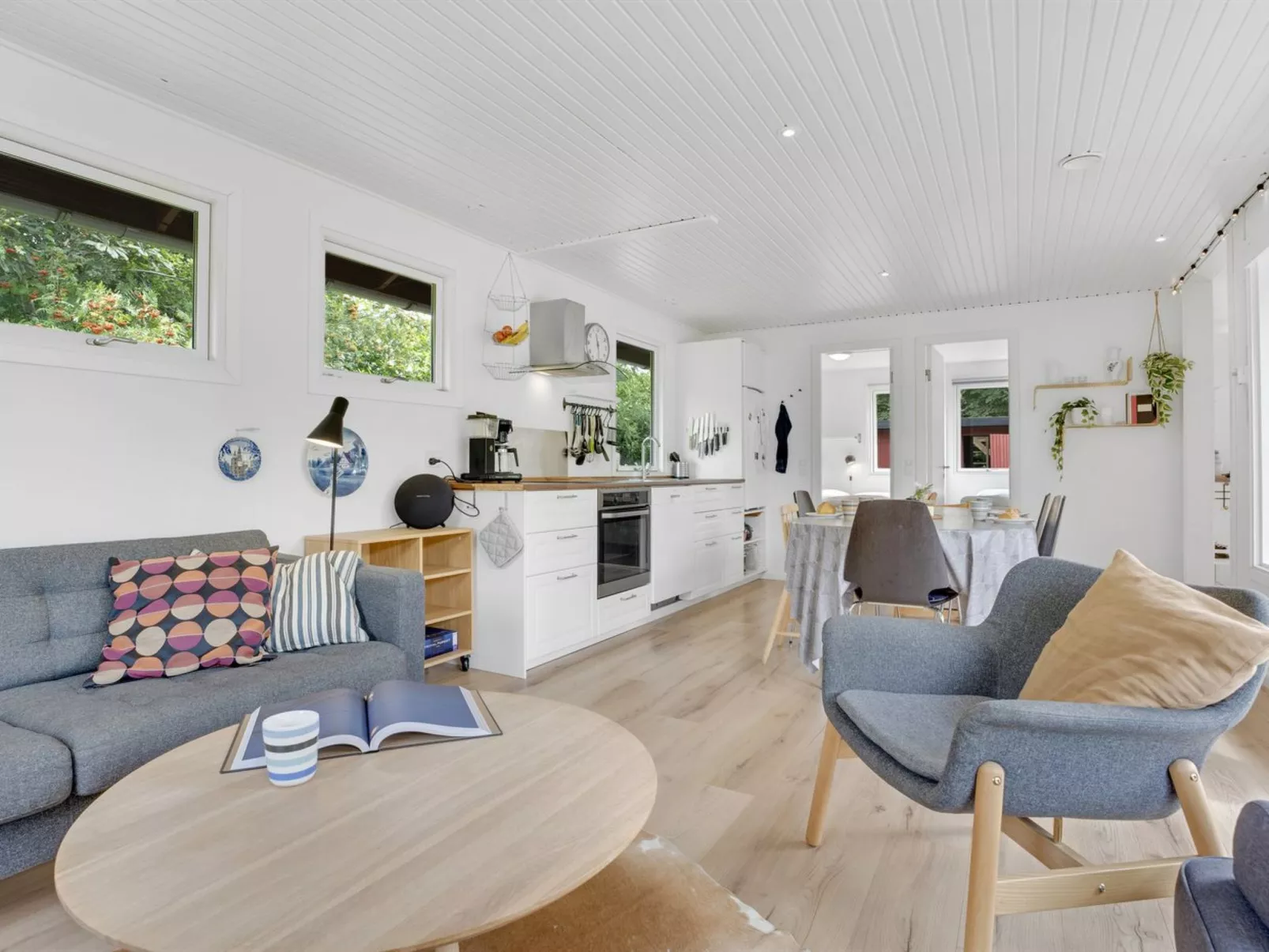 "Vickie" - 600m from the sea-Binnen