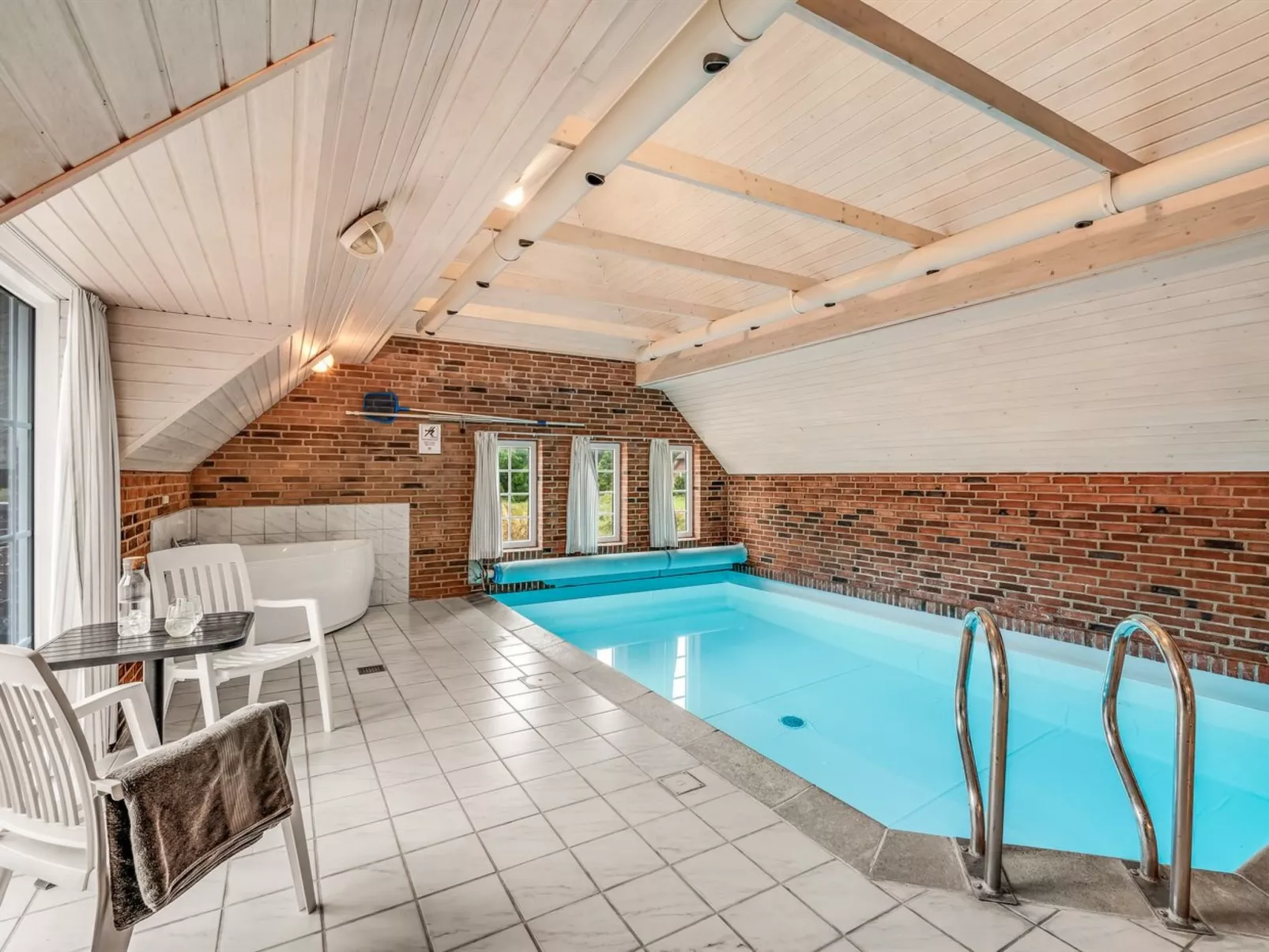 "Alexandria" -  from the sea-Buiten