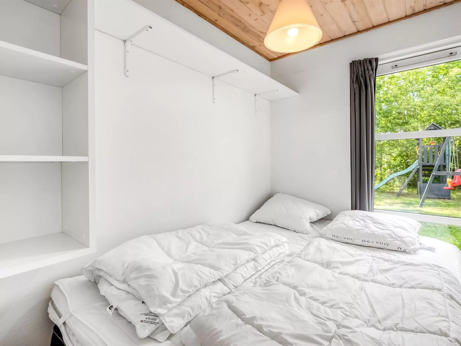 "Hellin" - 175m from the sea-Binnen