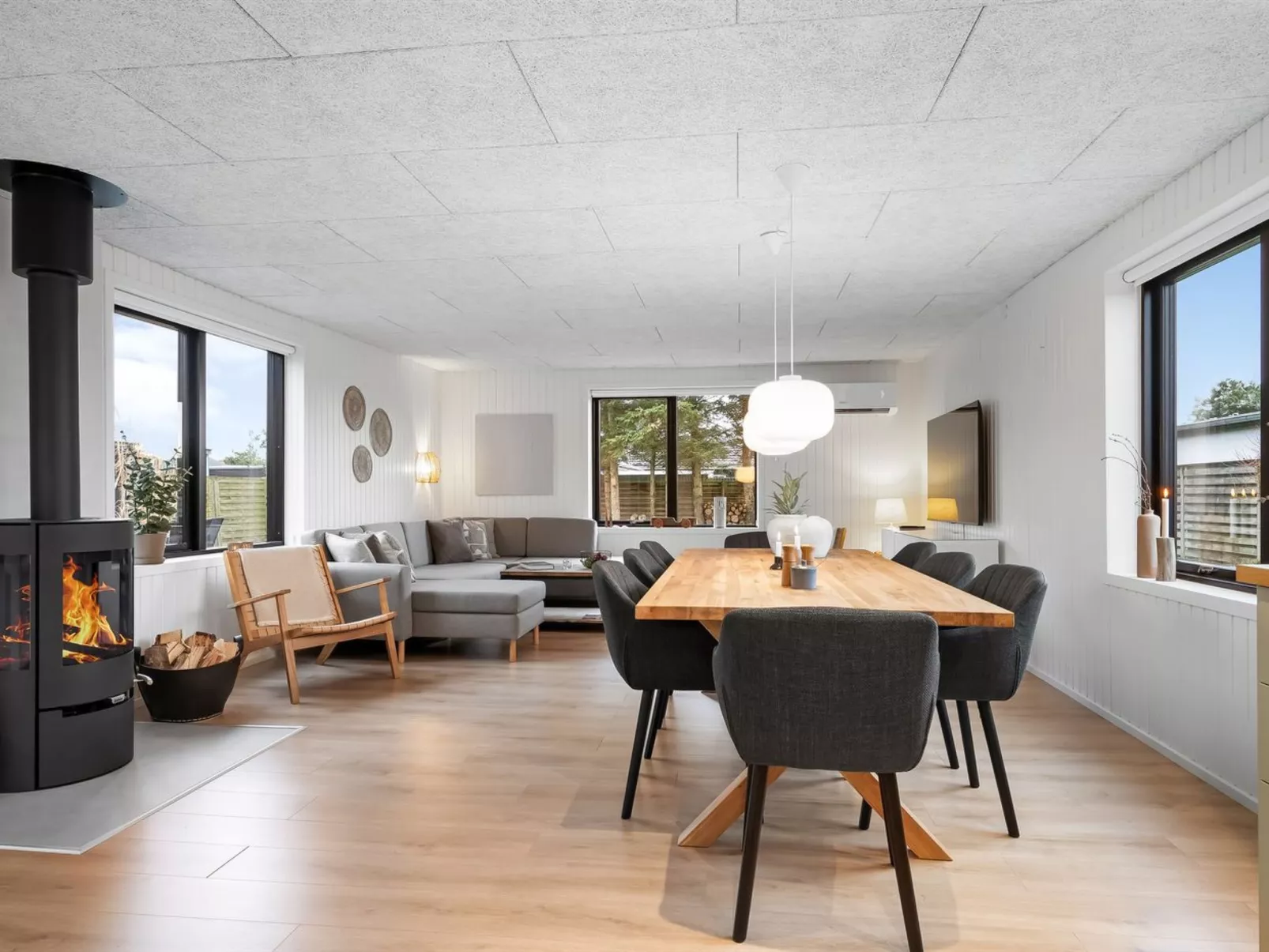 "Hellena" - 600m from the sea-Binnen