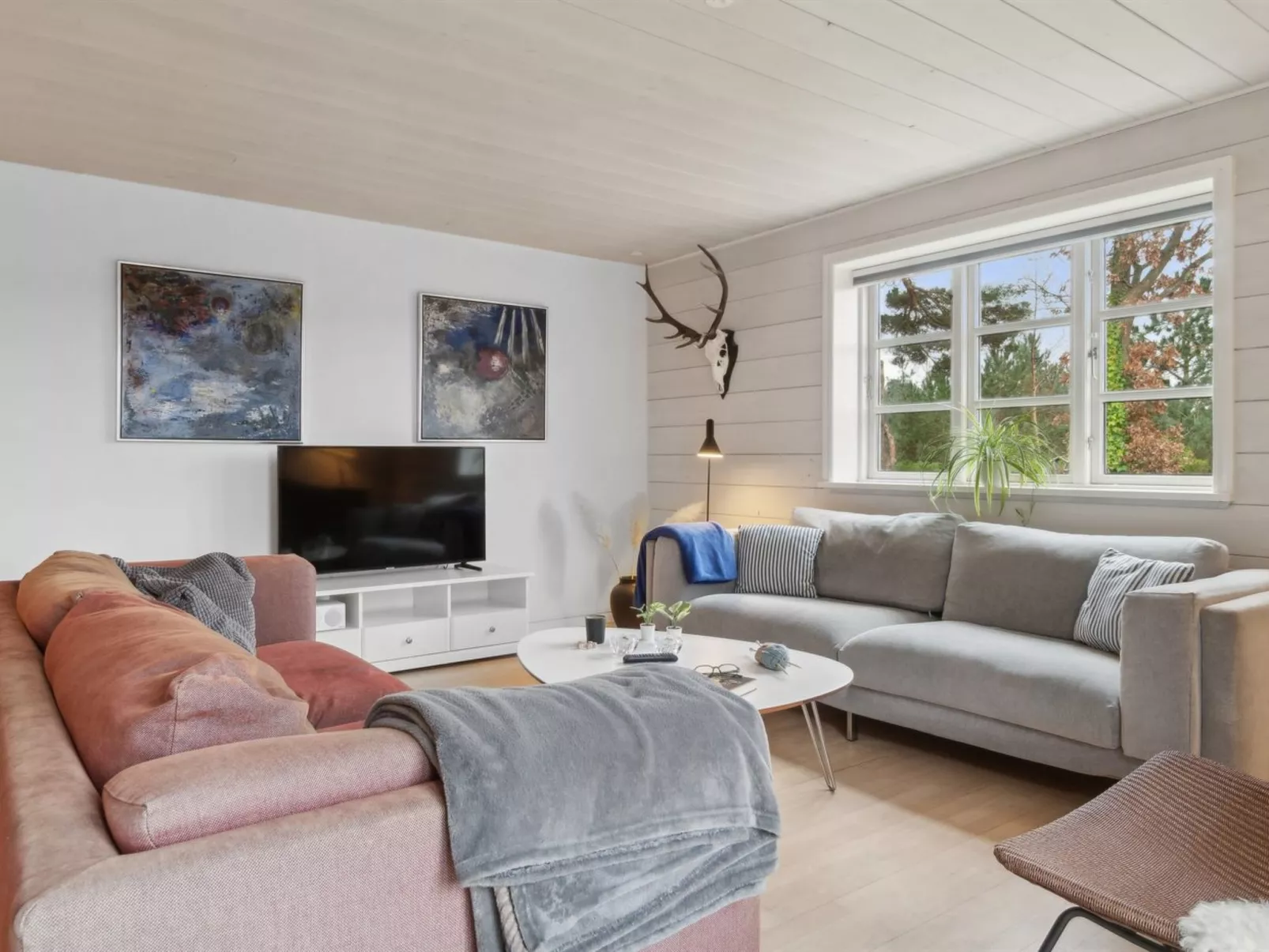 "Ingert" - 1km from the sea-Binnen